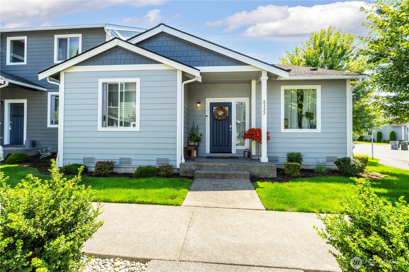8333 175th Street Ct Property Photo 1