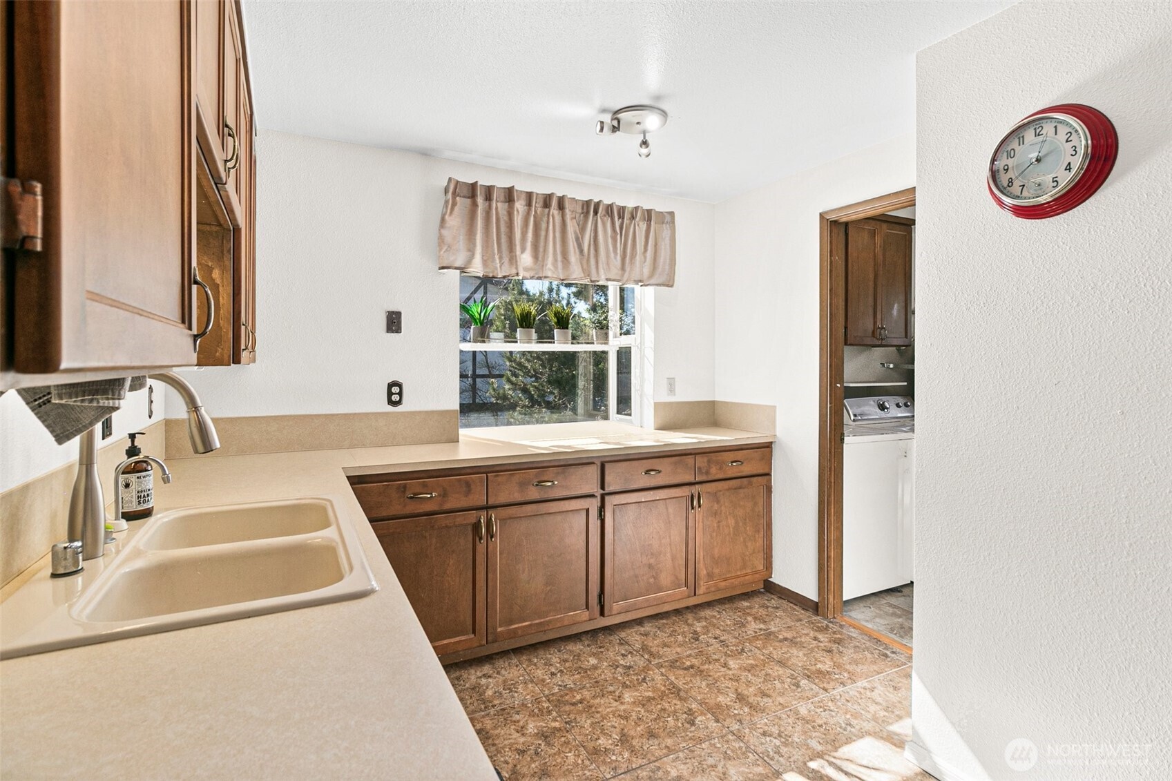 2520 Cascade Place 2520 Property Photo 13