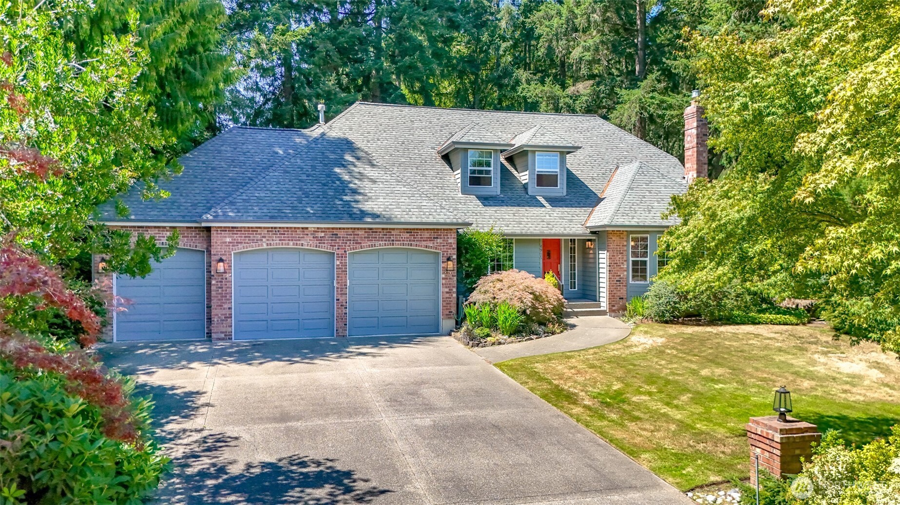 4915 Eagle Creek Lane Property Photo 1