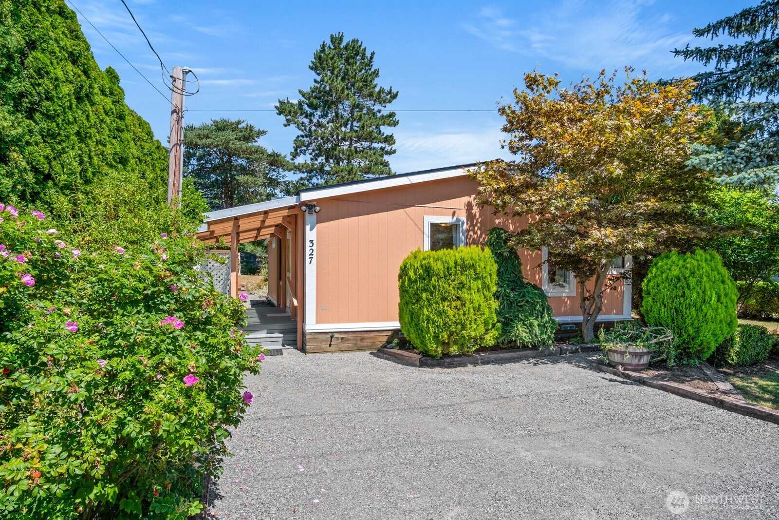 327 Orchard Avenue Property Photo 1