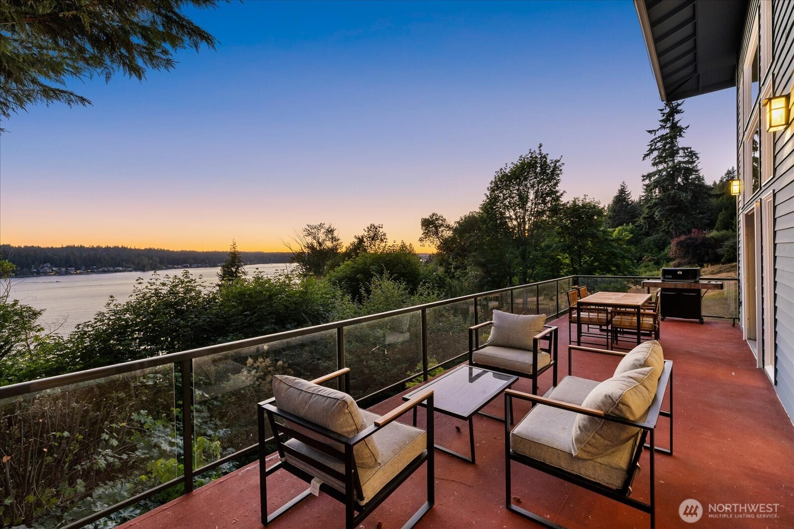 2472 E Lake Sammamish Parkway Property Photo 1