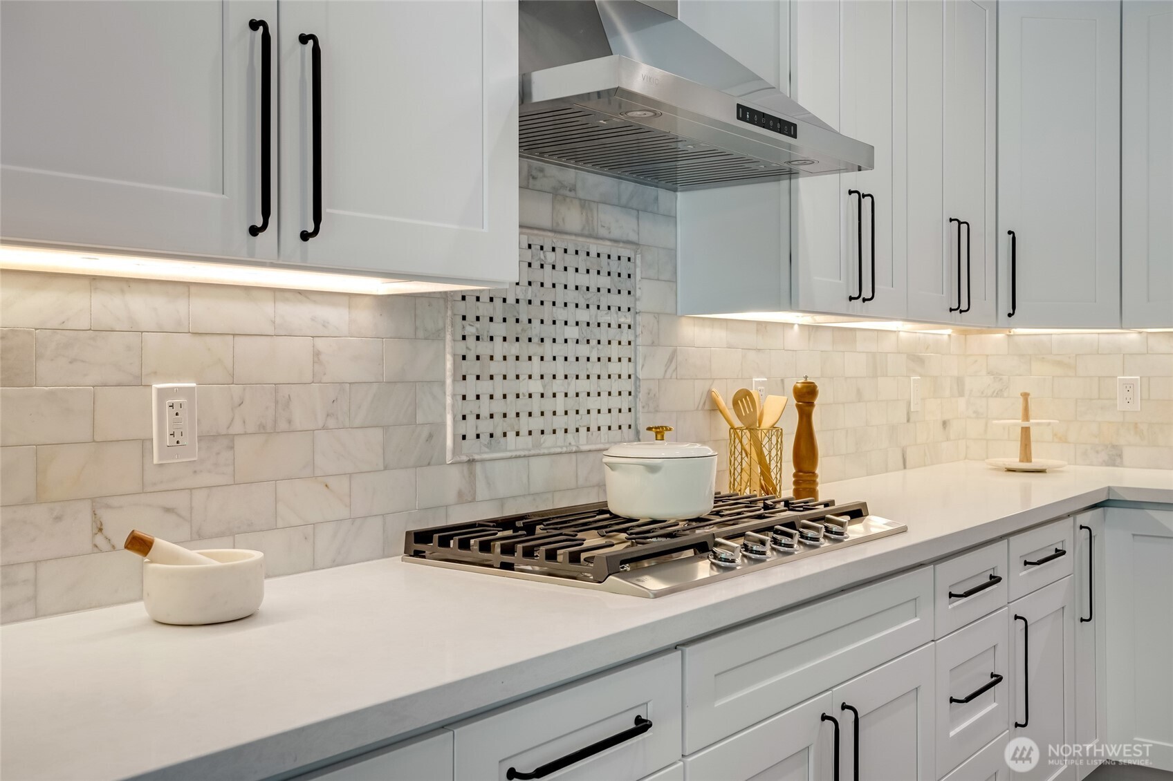 15107 250th Drive Property Photo 8