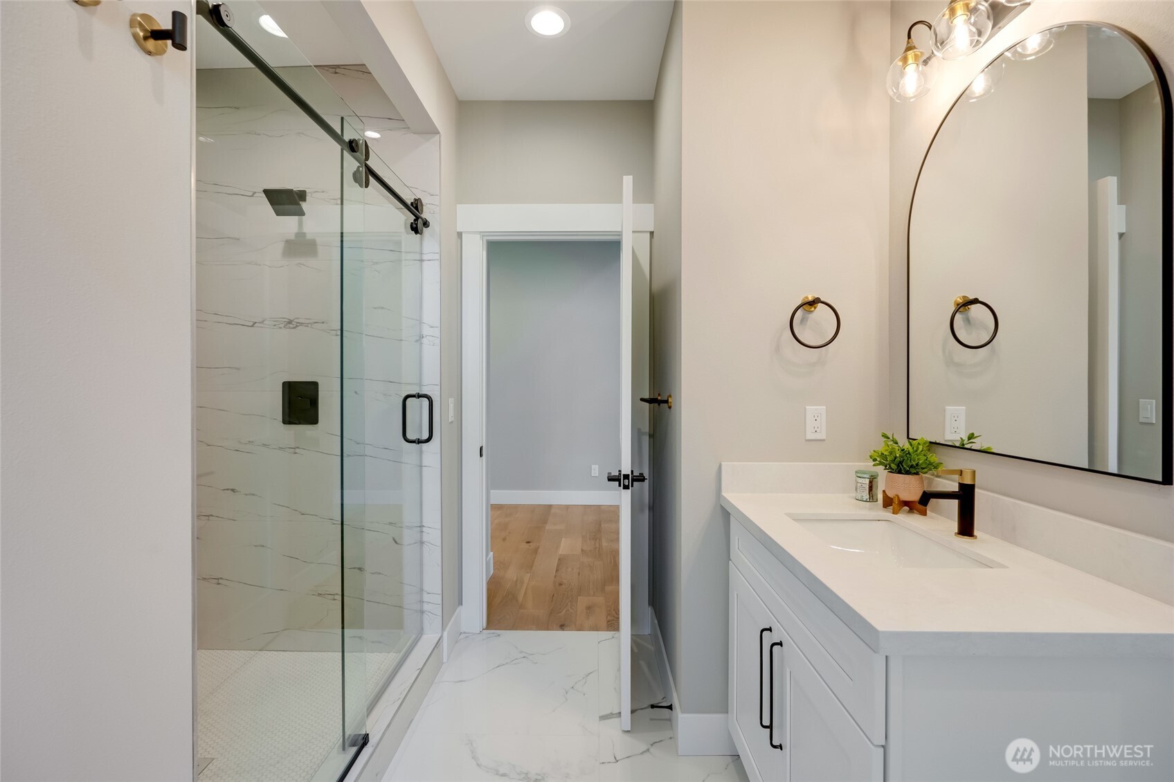 15107 250th Drive Property Photo 14