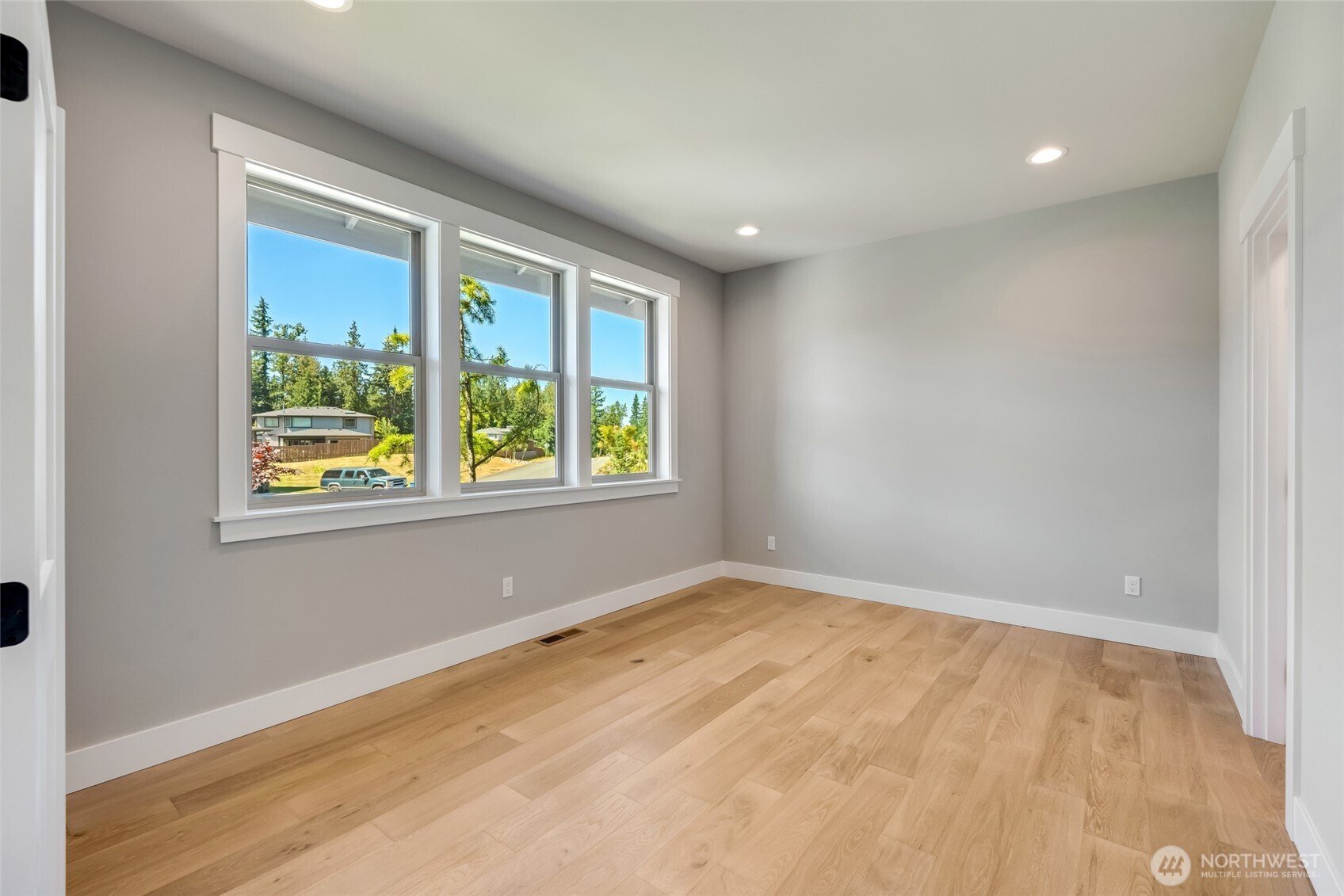 15107 250th Drive Property Photo 16