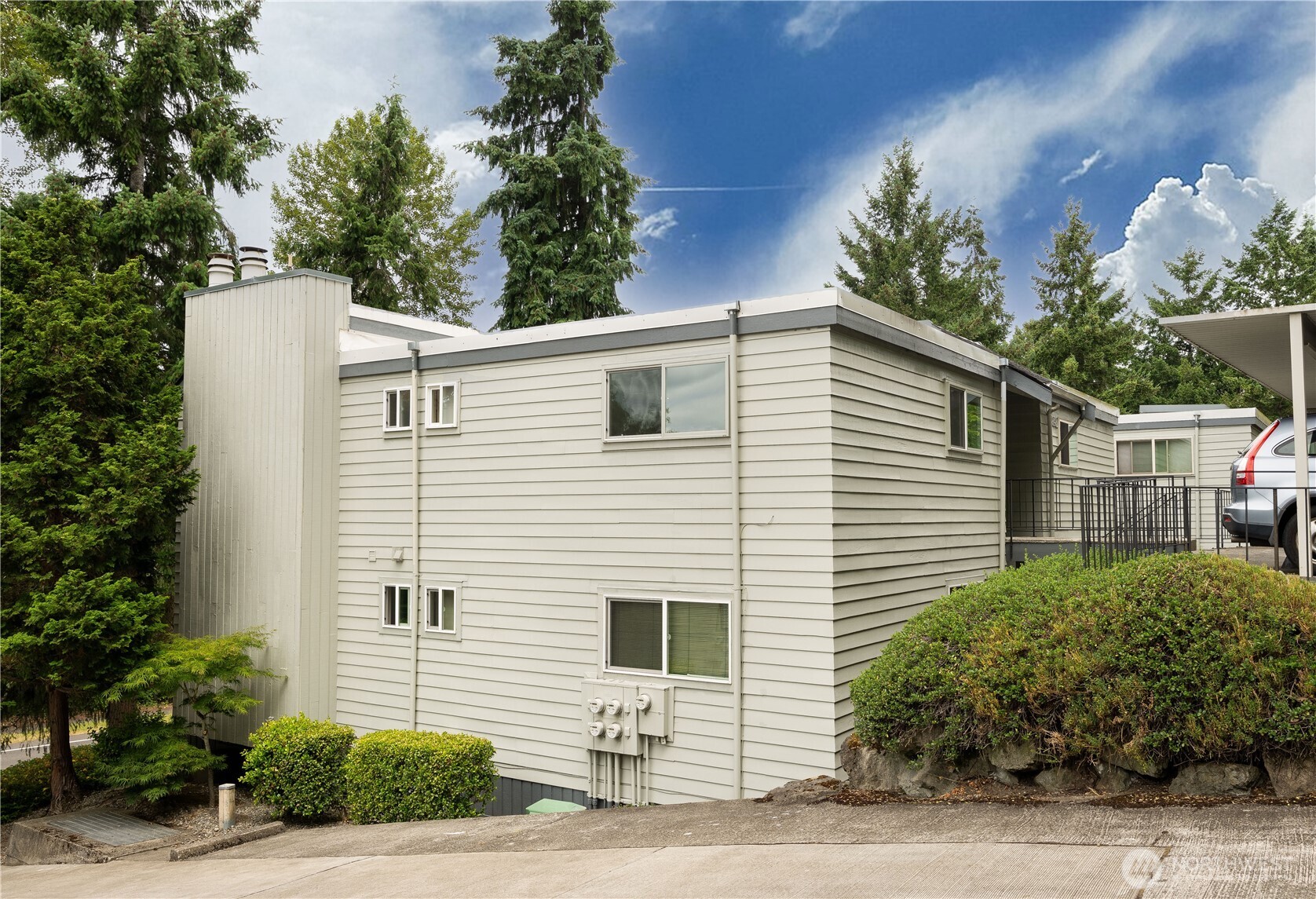3848 Lake Washington Boulevard 6b Property Photo 1