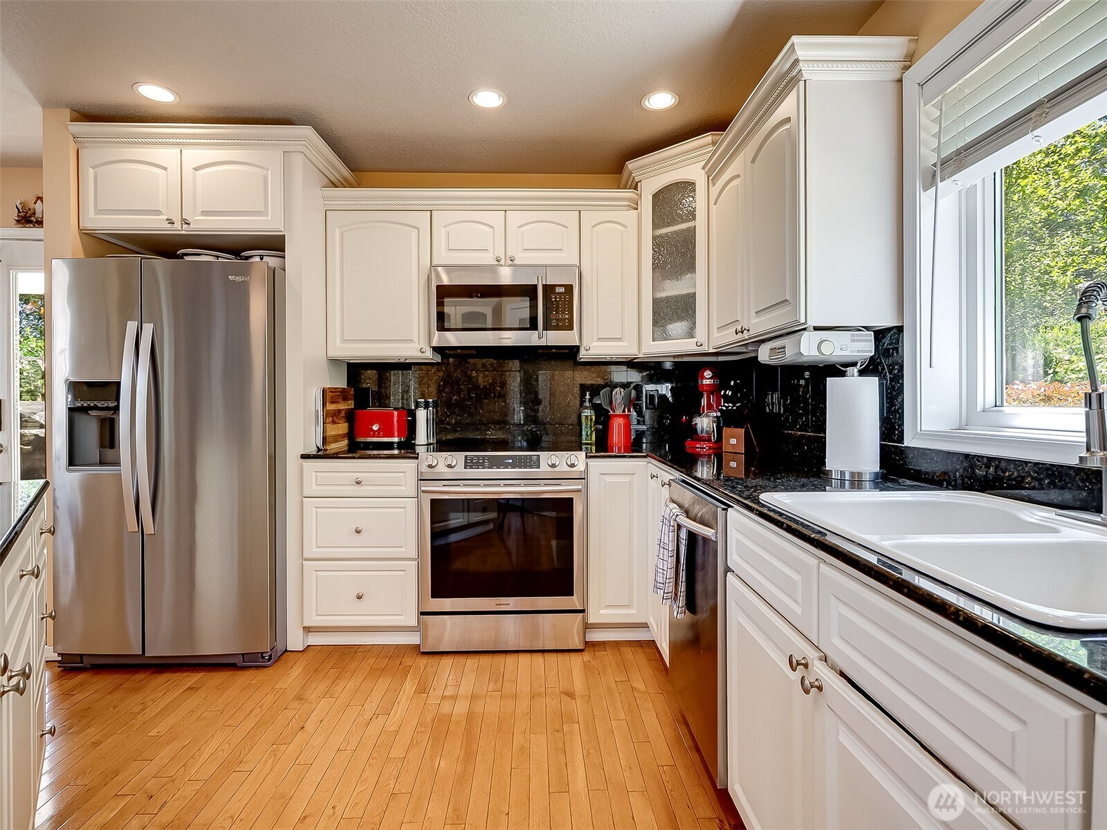 103 Lakeside Drive Property Photo 10