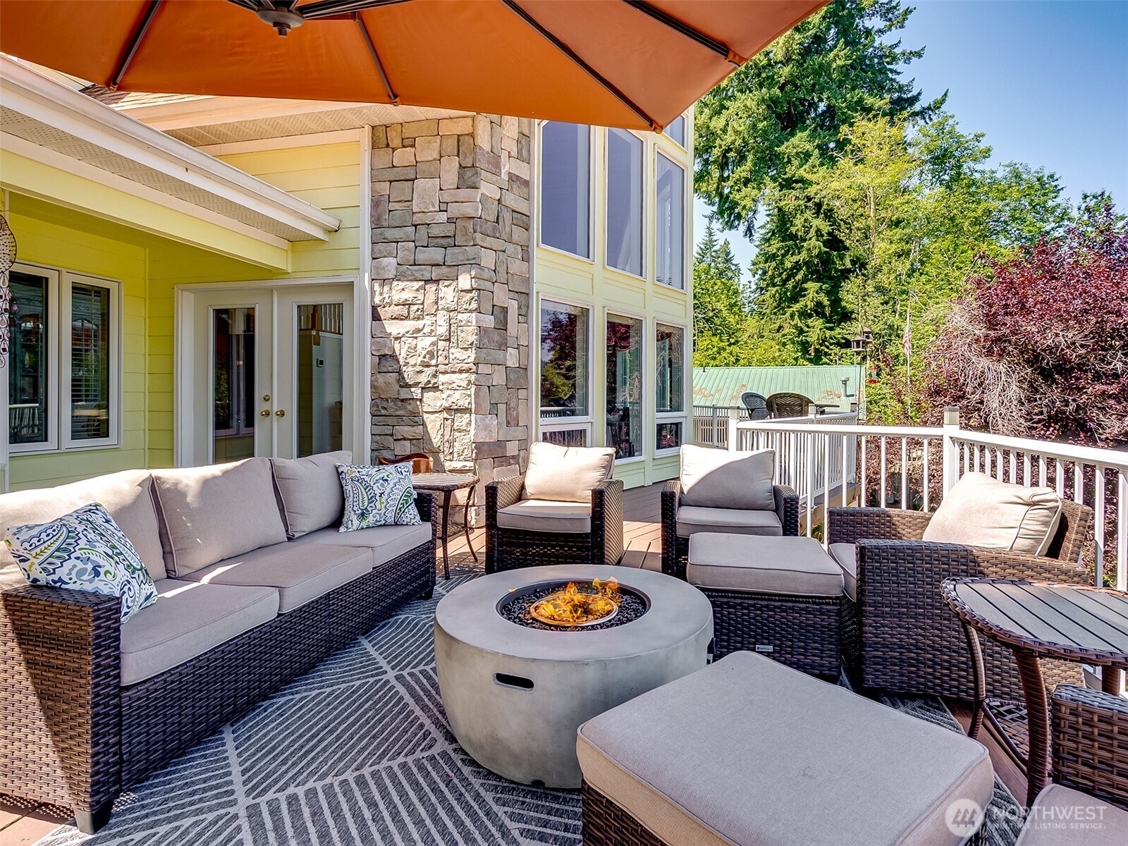 103 Lakeside Drive Property Photo 23