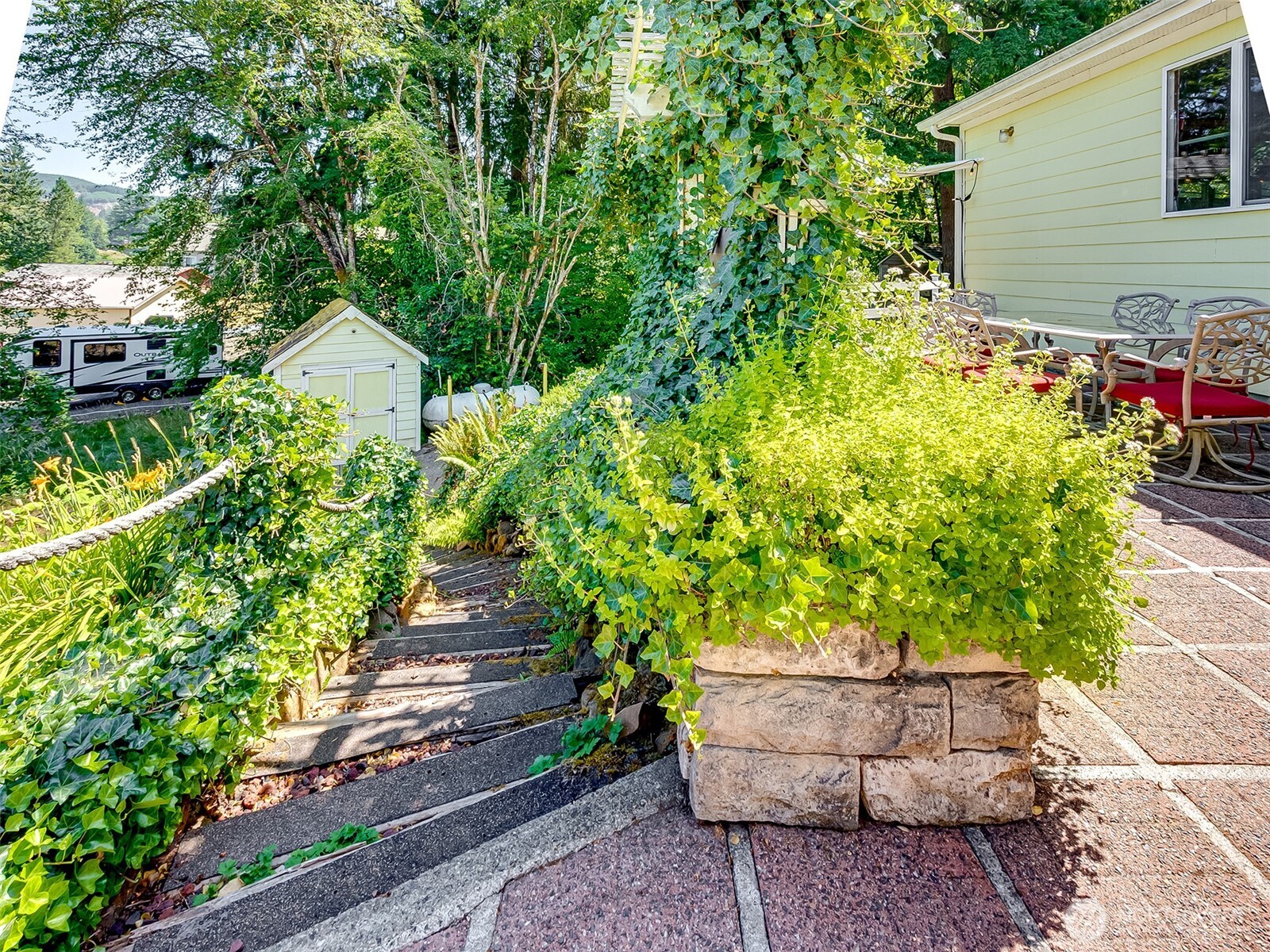 103 Lakeside Drive Property Photo 24