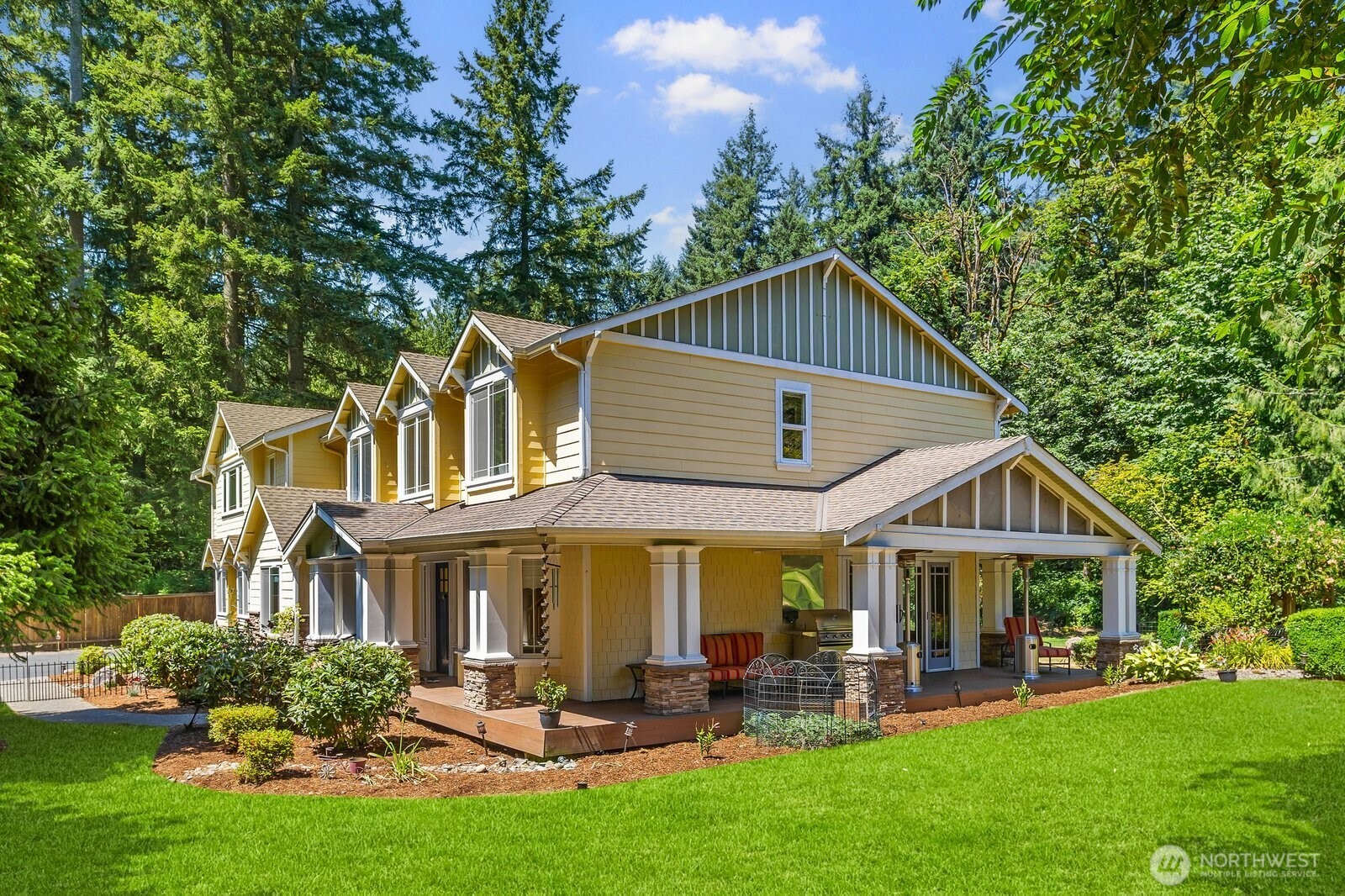 16218 Ne 195th Street Property Photo 2