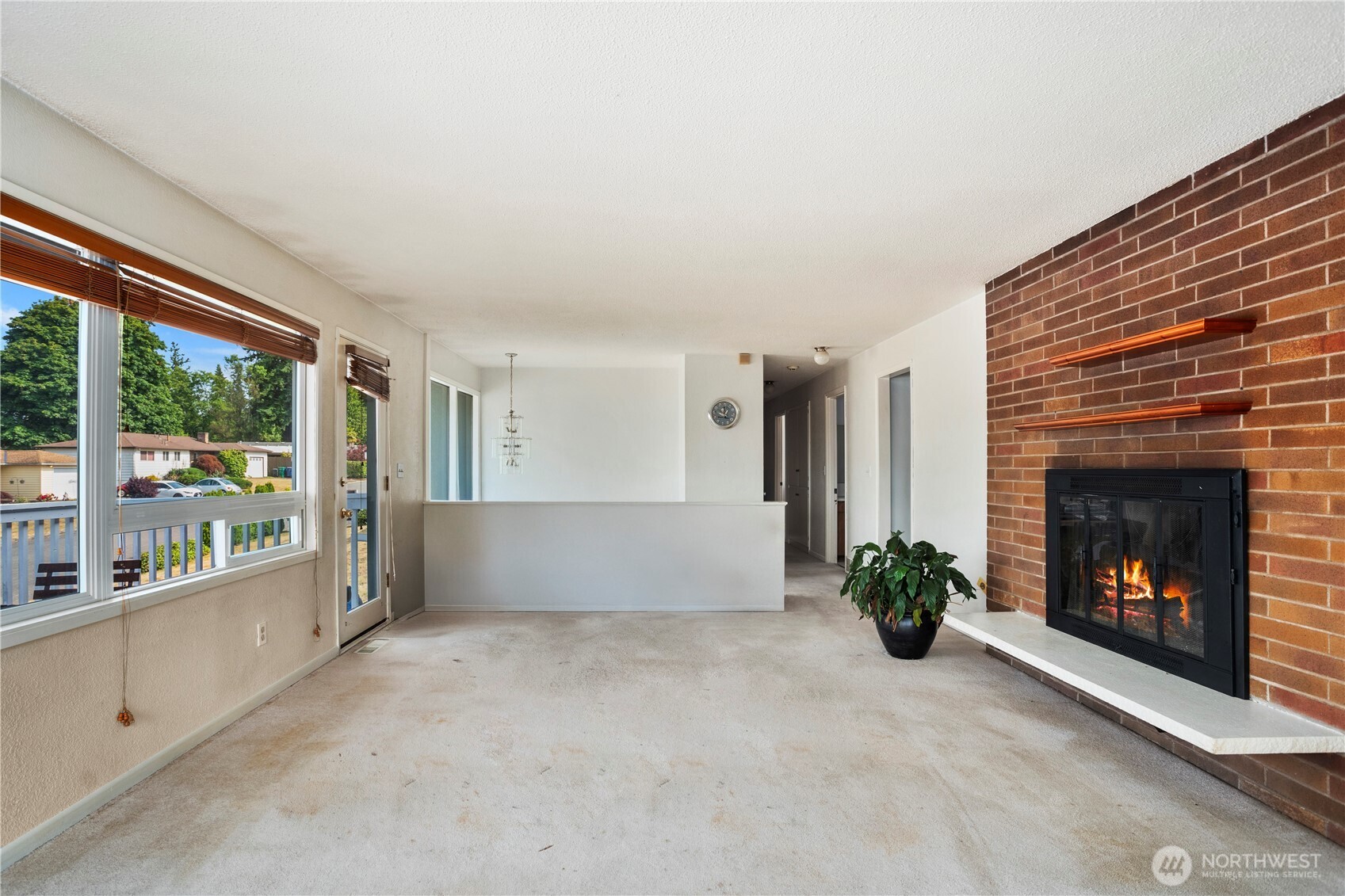 29929 4th Avenue Property Photo 5