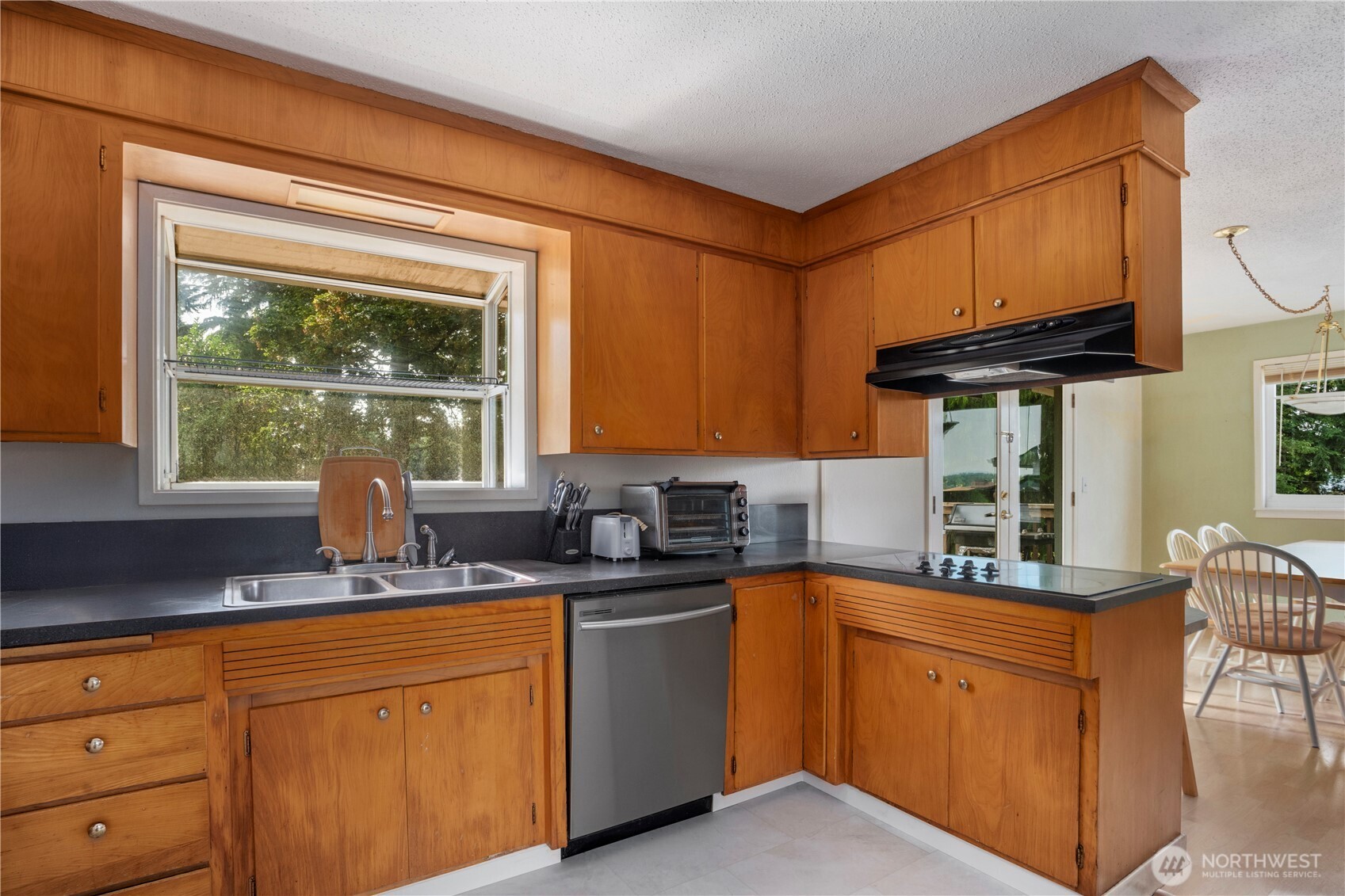 29929 4th Avenue Property Photo 14