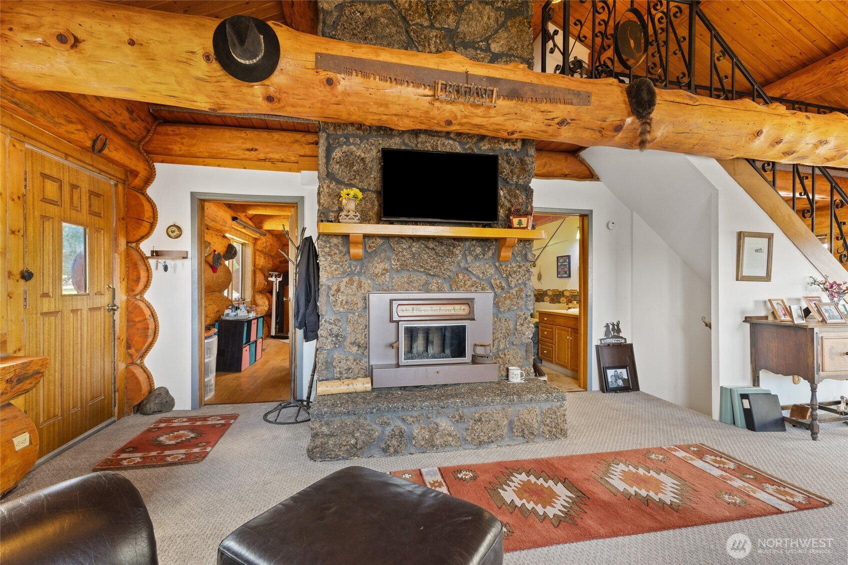 46575 Meadowlark Lane Property Photo 8