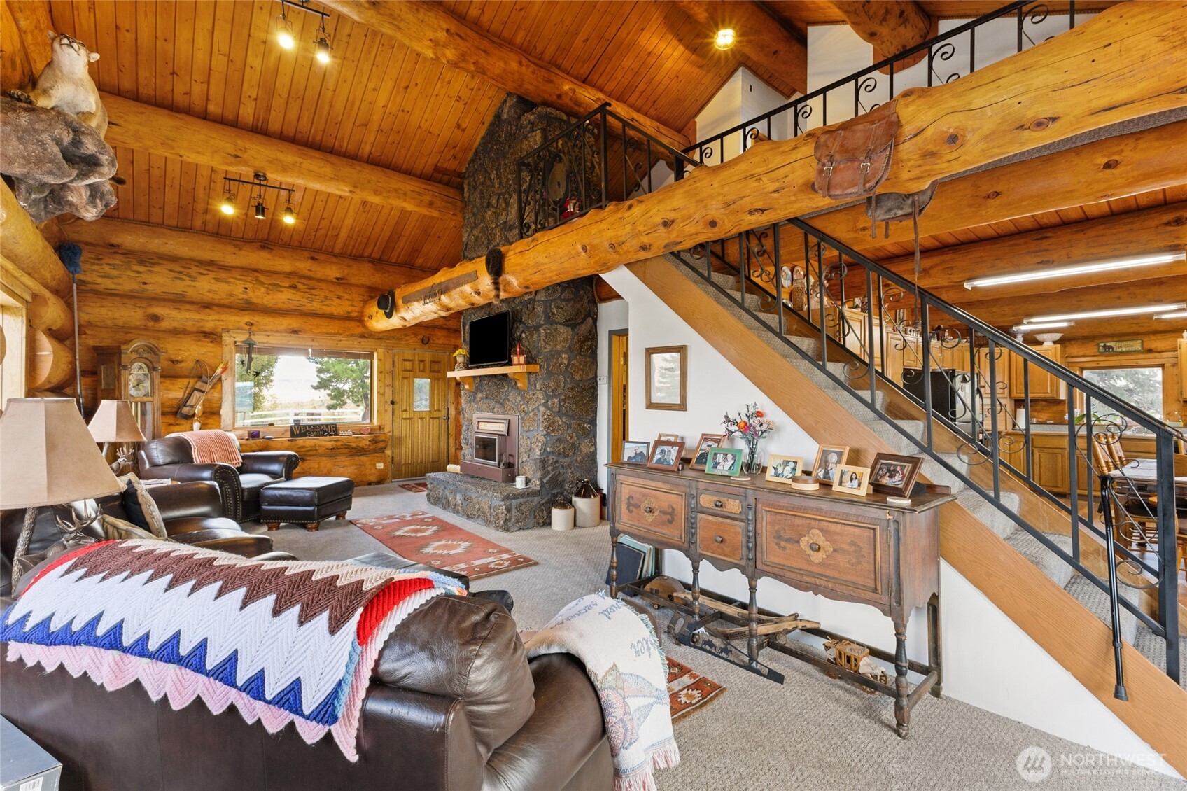 46575 Meadowlark Lane Property Photo 9