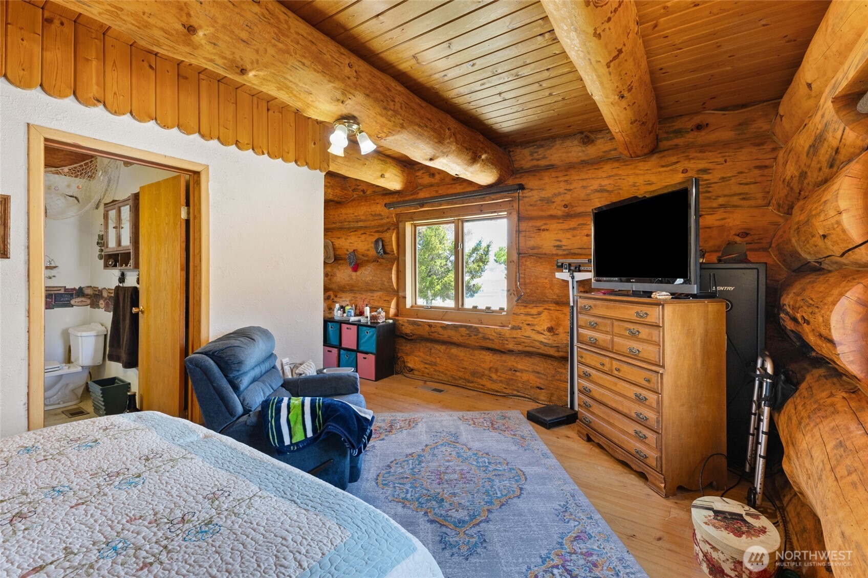 46575 Meadowlark Lane Property Photo 18