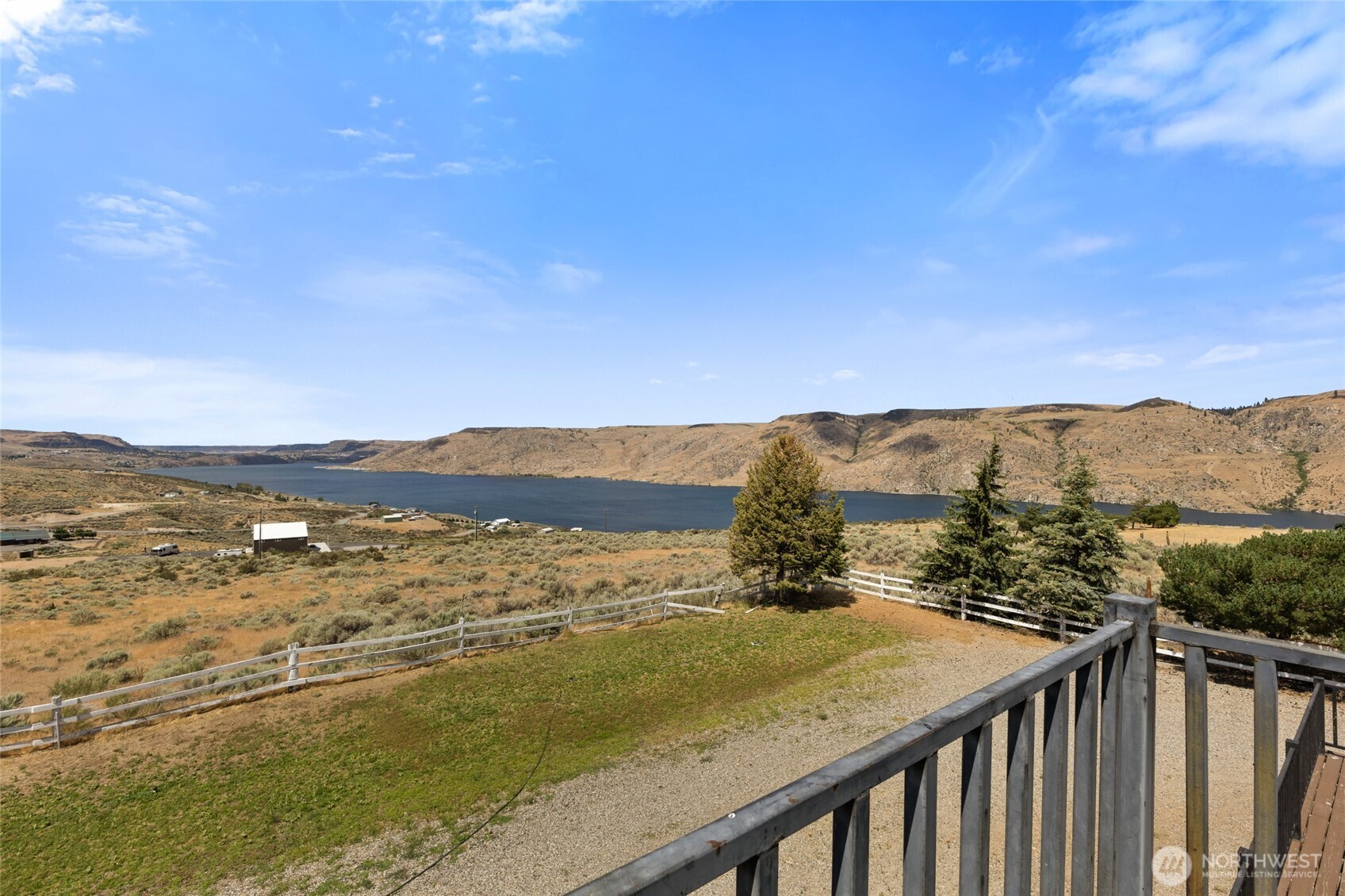 46575 Meadowlark Lane Property Photo 22