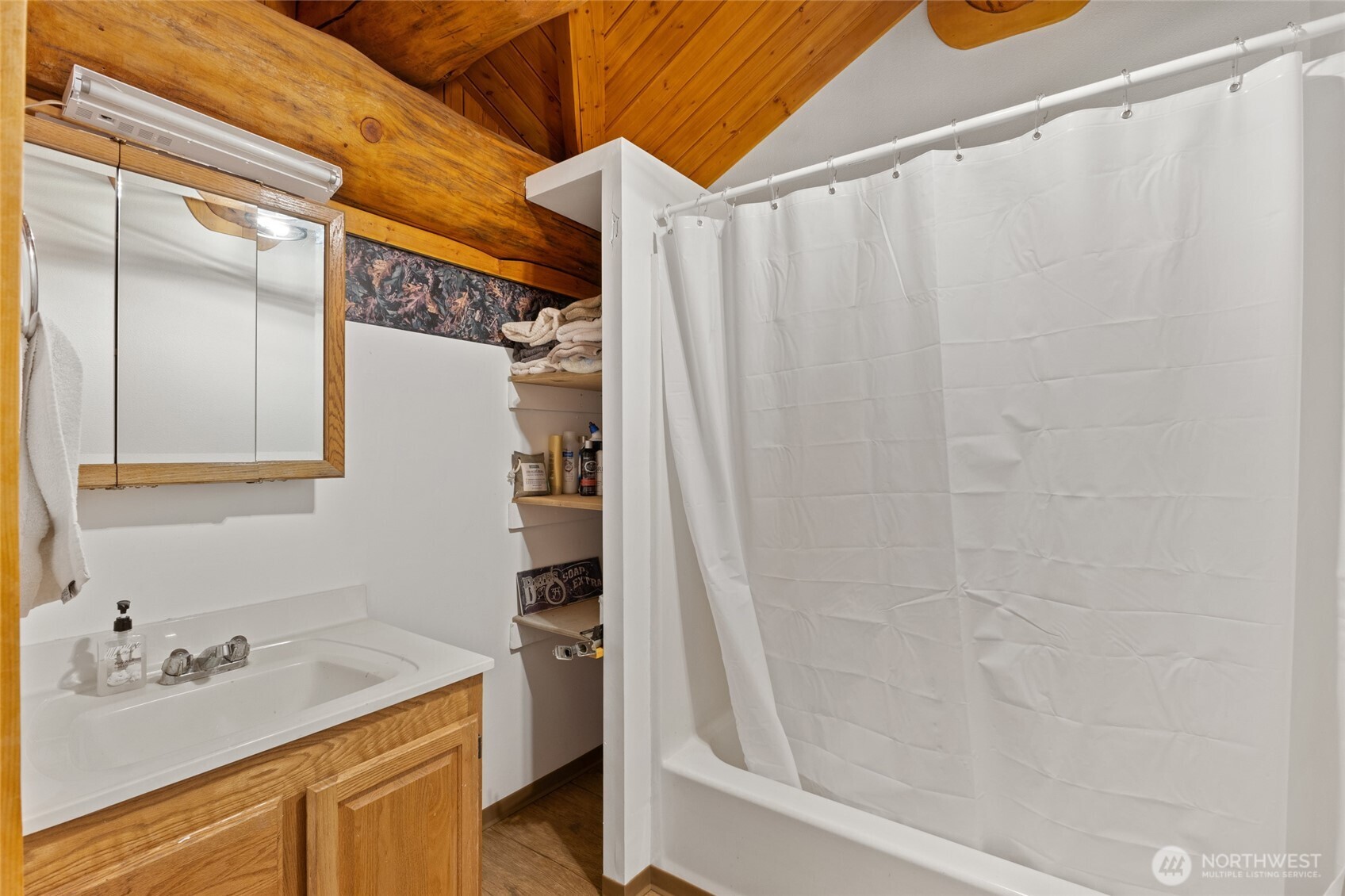 46575 Meadowlark Lane Property Photo 23