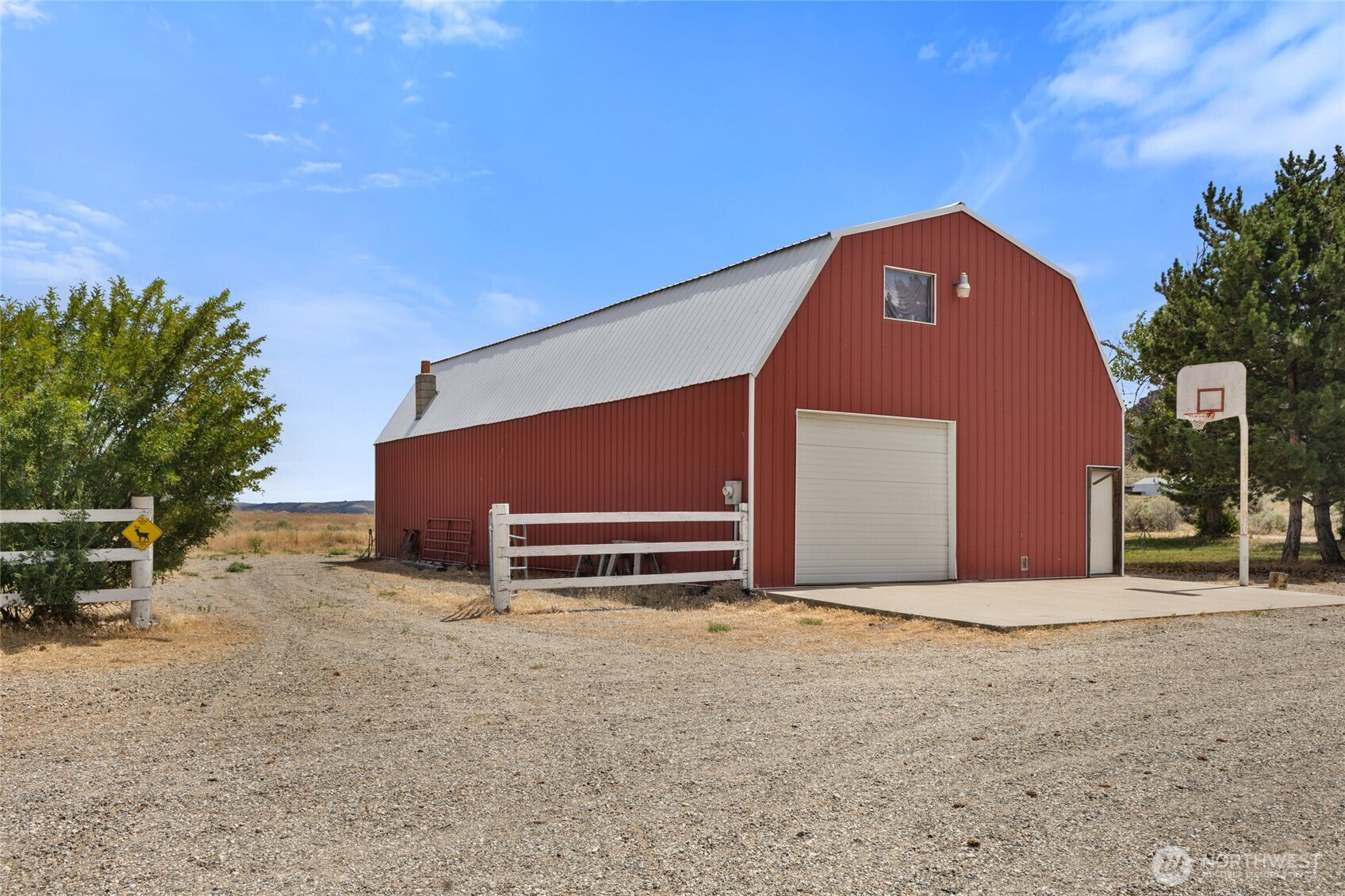 46575 Meadowlark Lane Property Photo 37