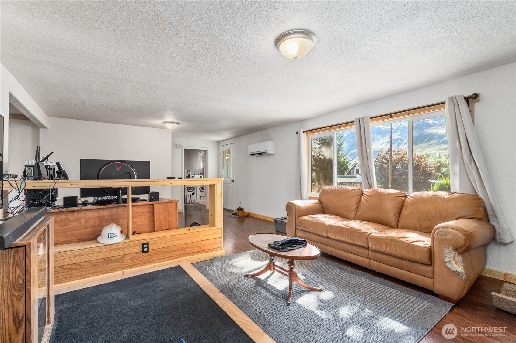 750 4th Street Property Photo 4