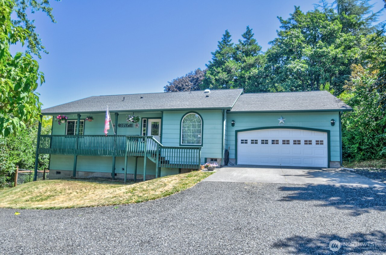 18549 Roseburg Street Property Photo 1