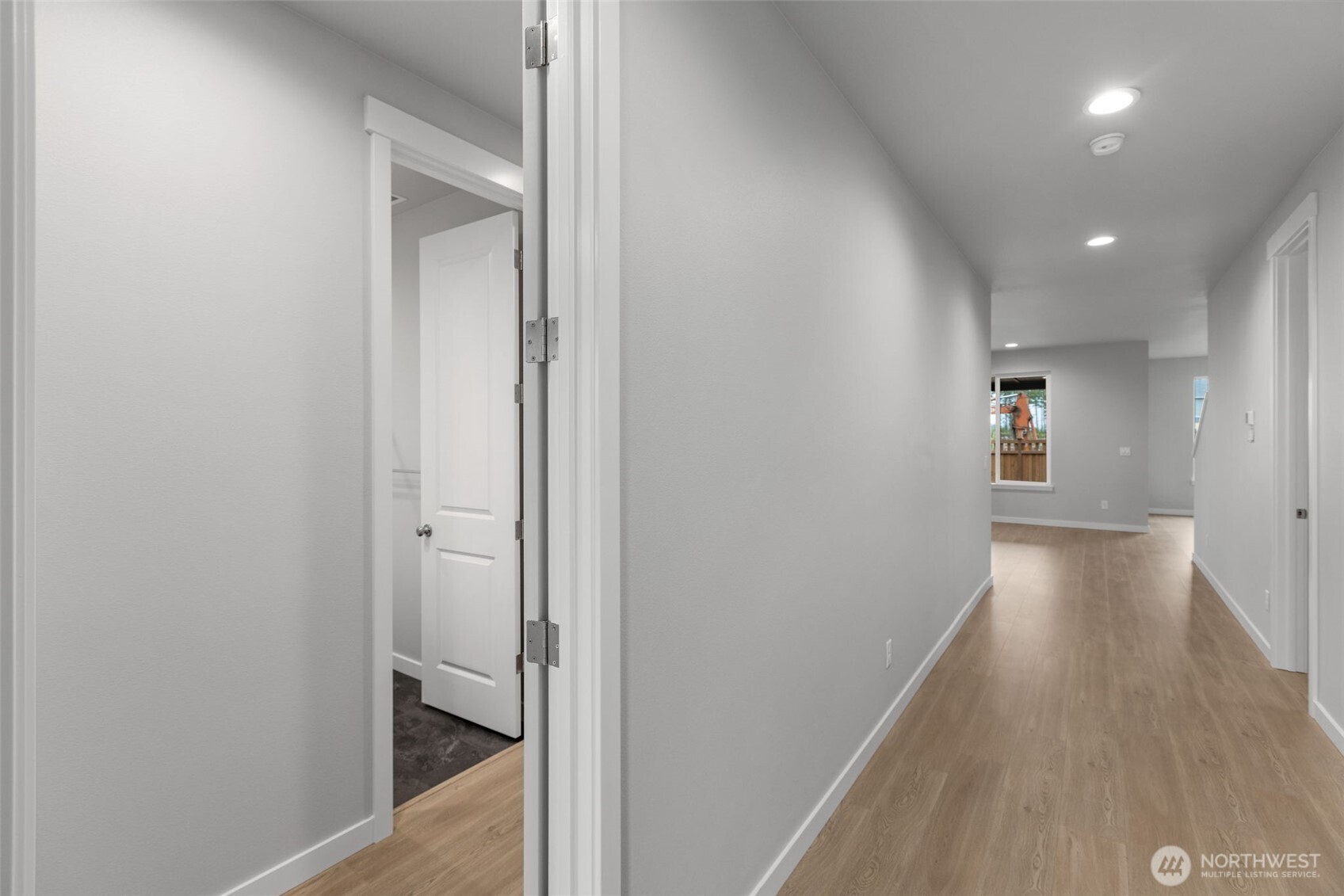 20328 146th Street Ct 704 Property Photo 2