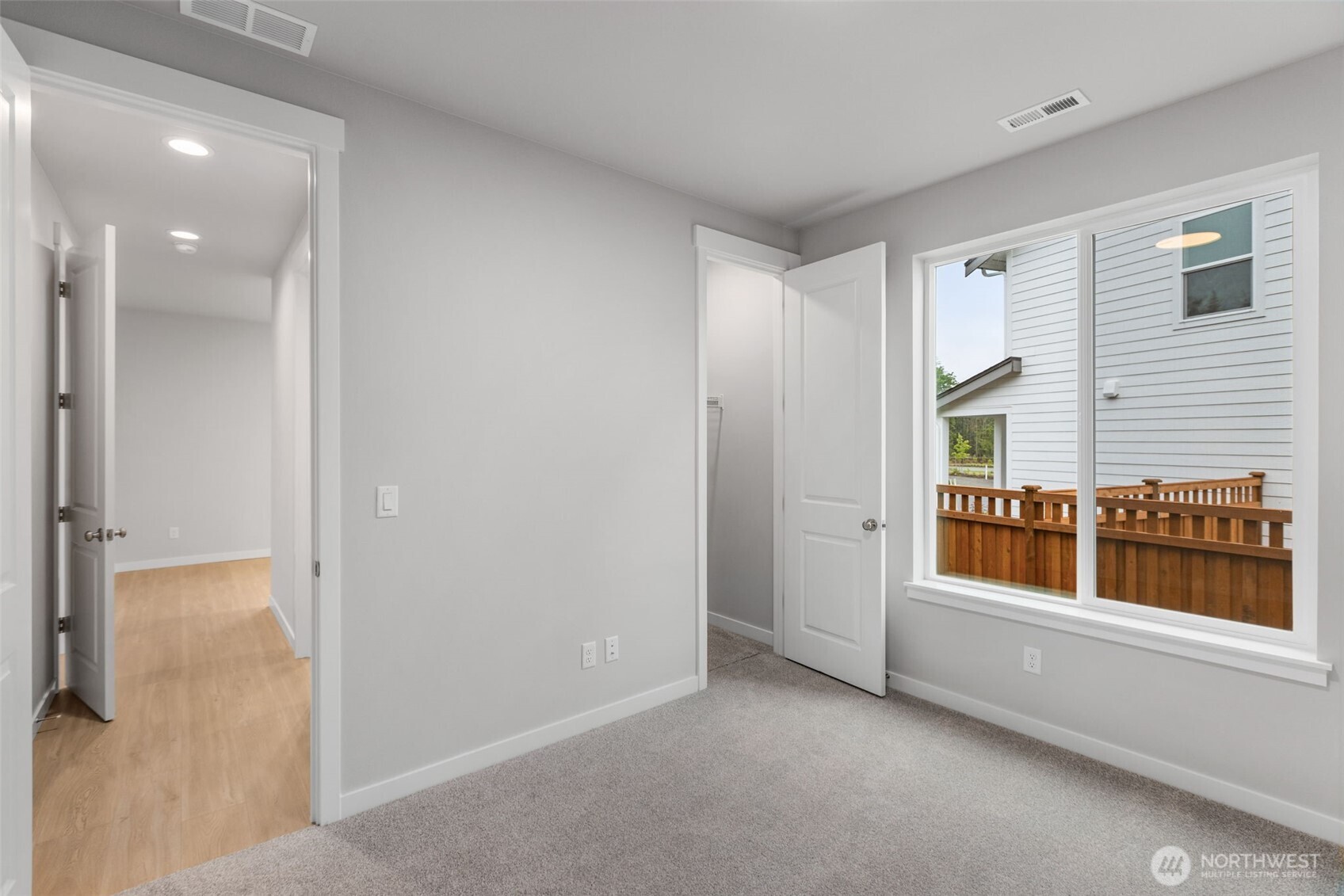 20328 146th Street Ct 704 Property Photo 6