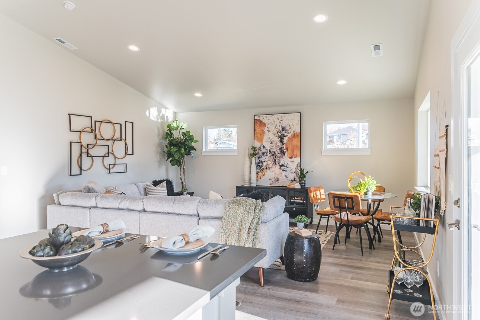 123 E 9th Avenue 62 Property Photo 14