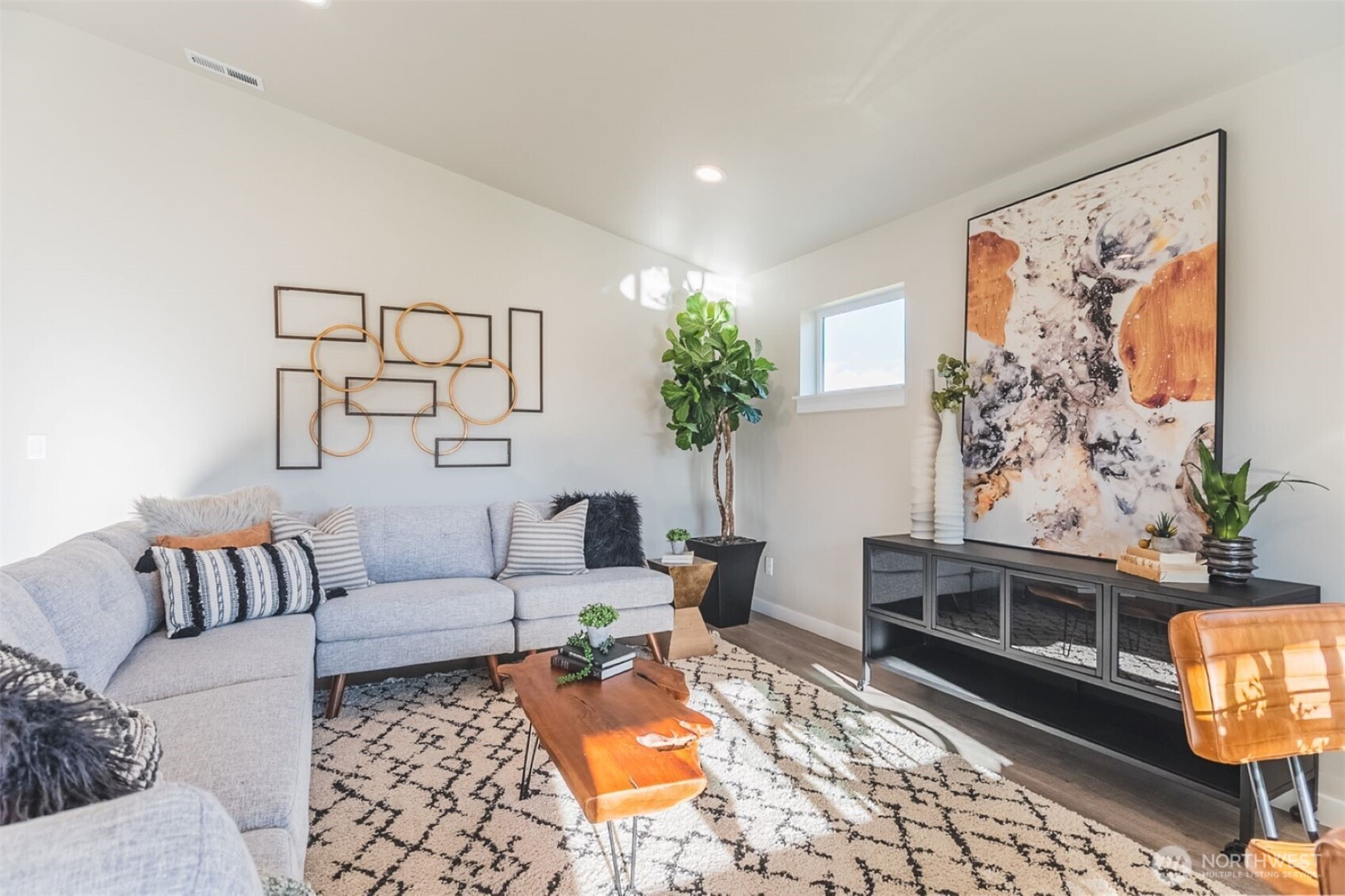 123 E 9th Avenue 62 Property Photo 18