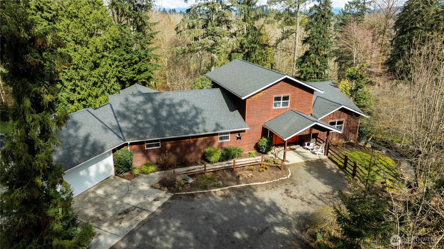 21819 E Lost Lake Road Property Photo 1