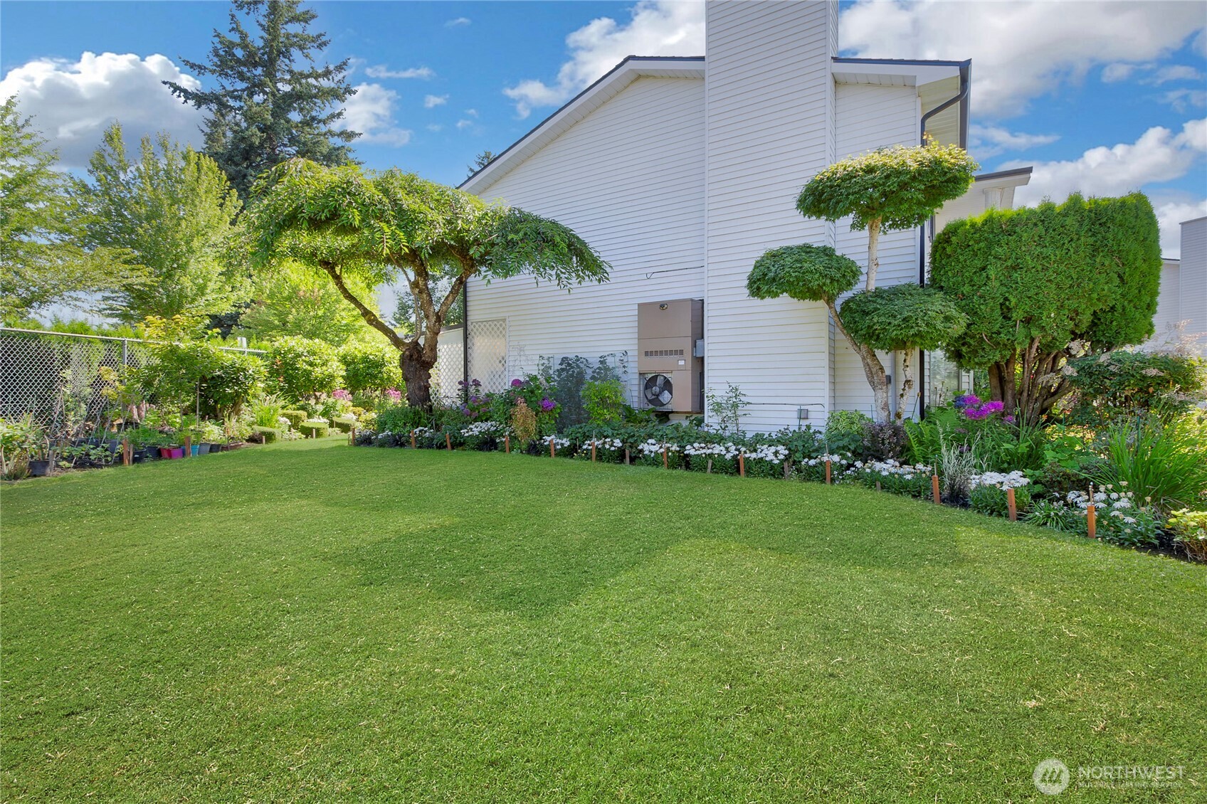 747 37th Street 9a Property Photo 6