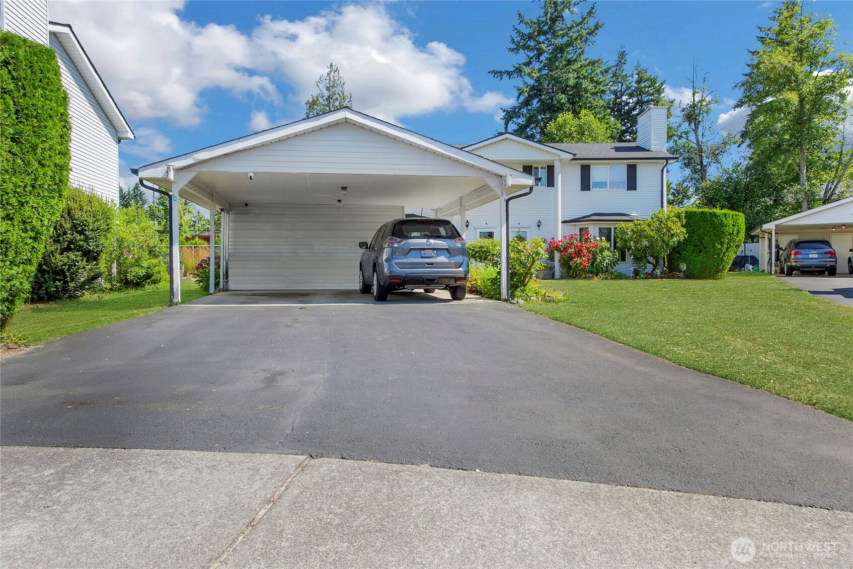 747 37th Street 9a Property Photo 11