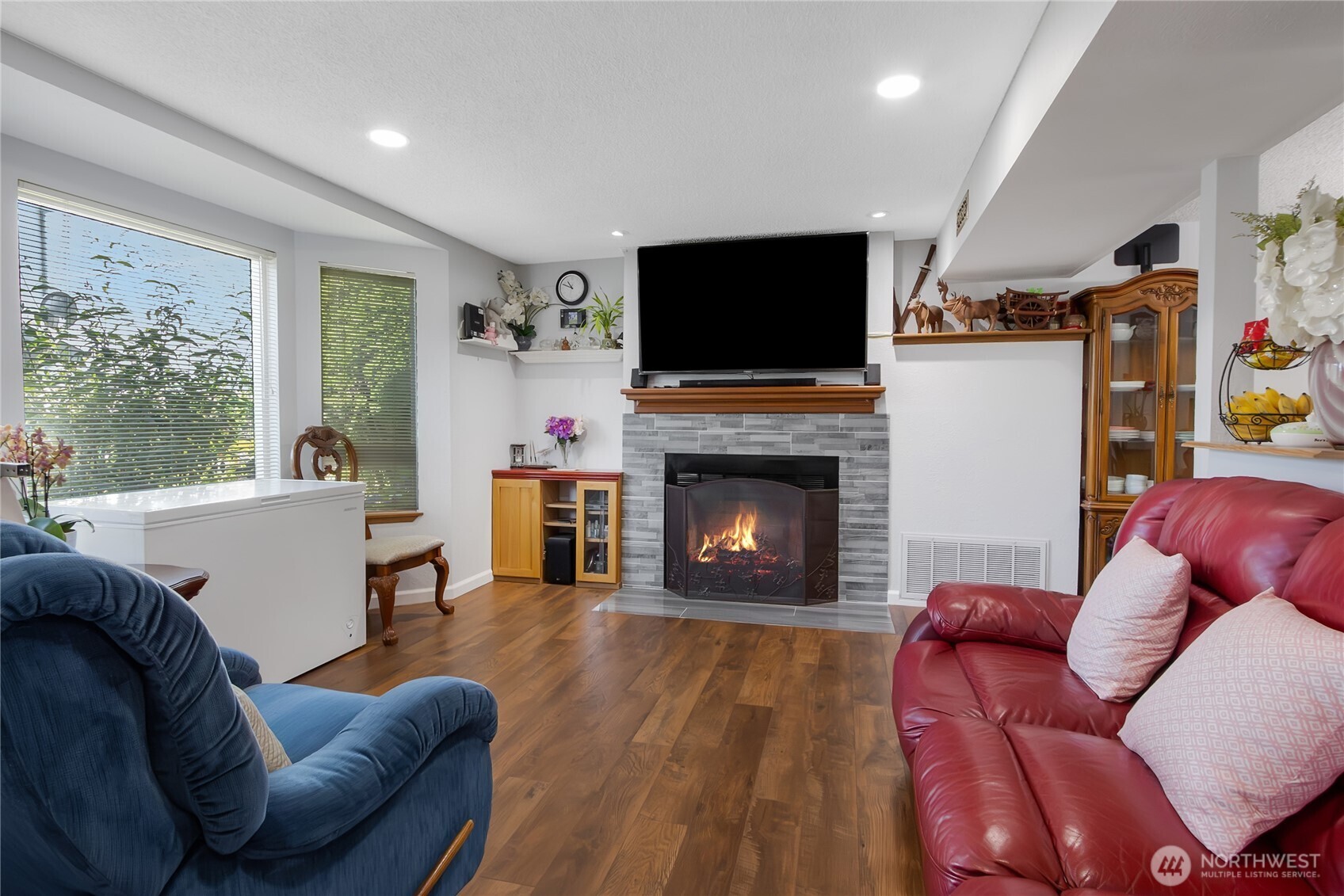 747 37th Street 9a Property Photo 13