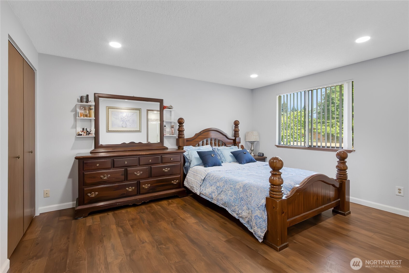 747 37th Street 9a Property Photo 24