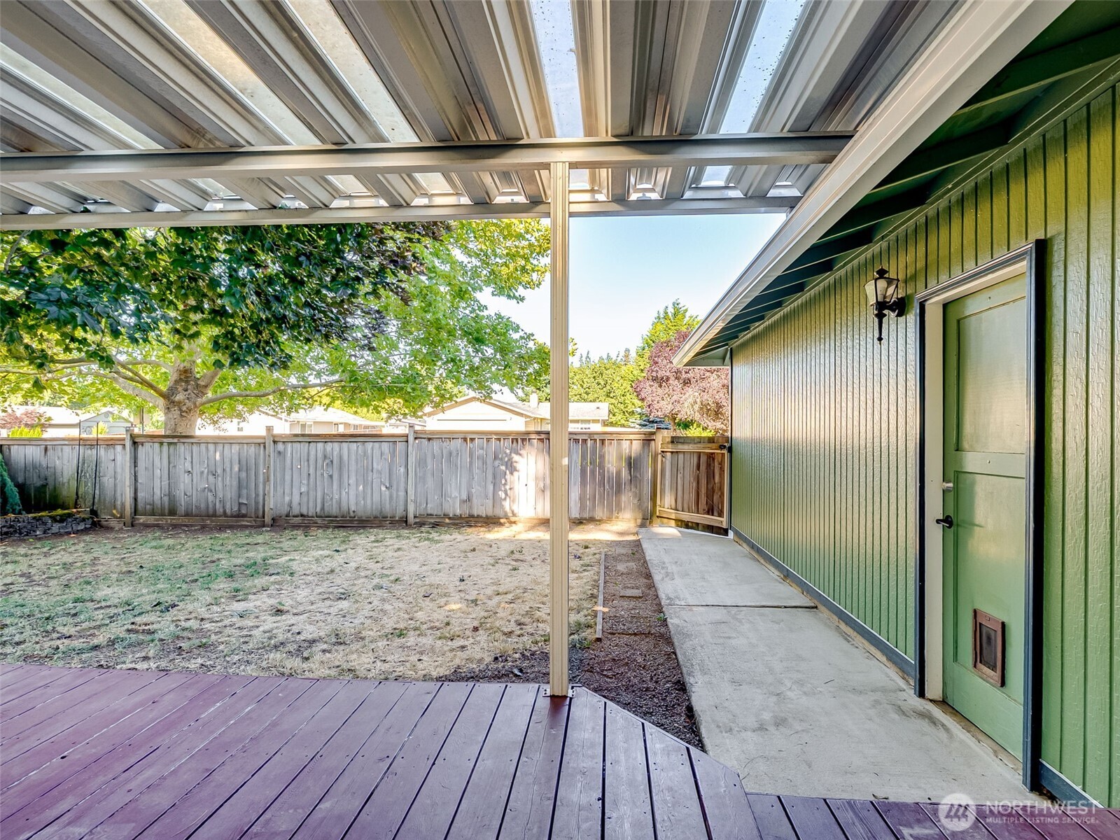 1208 Se Briarwood Drive Property Photo 5