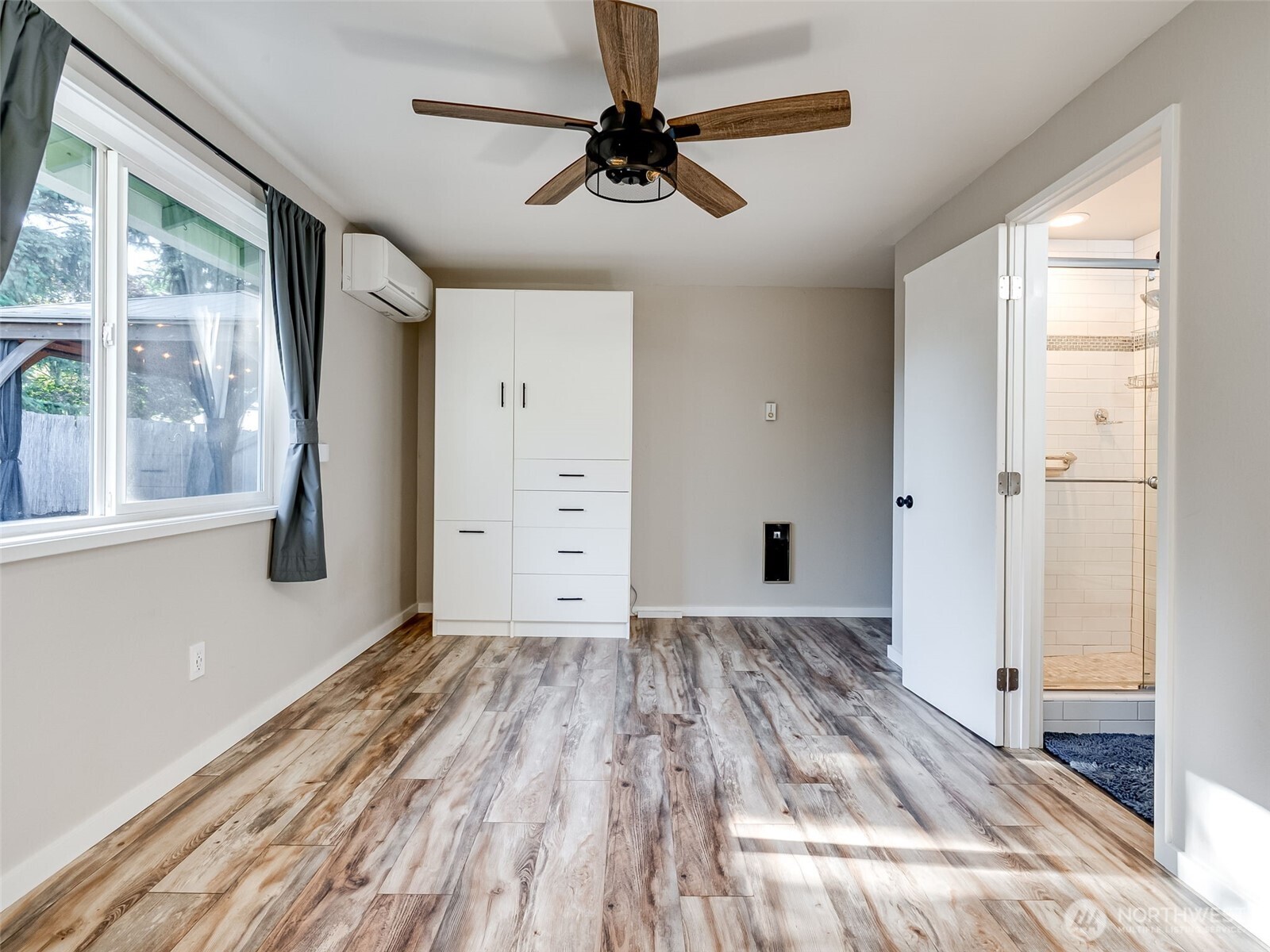 1208 Se Briarwood Drive Property Photo 14