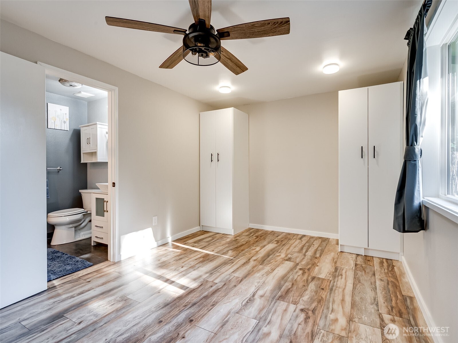 1208 Se Briarwood Drive Property Photo 15