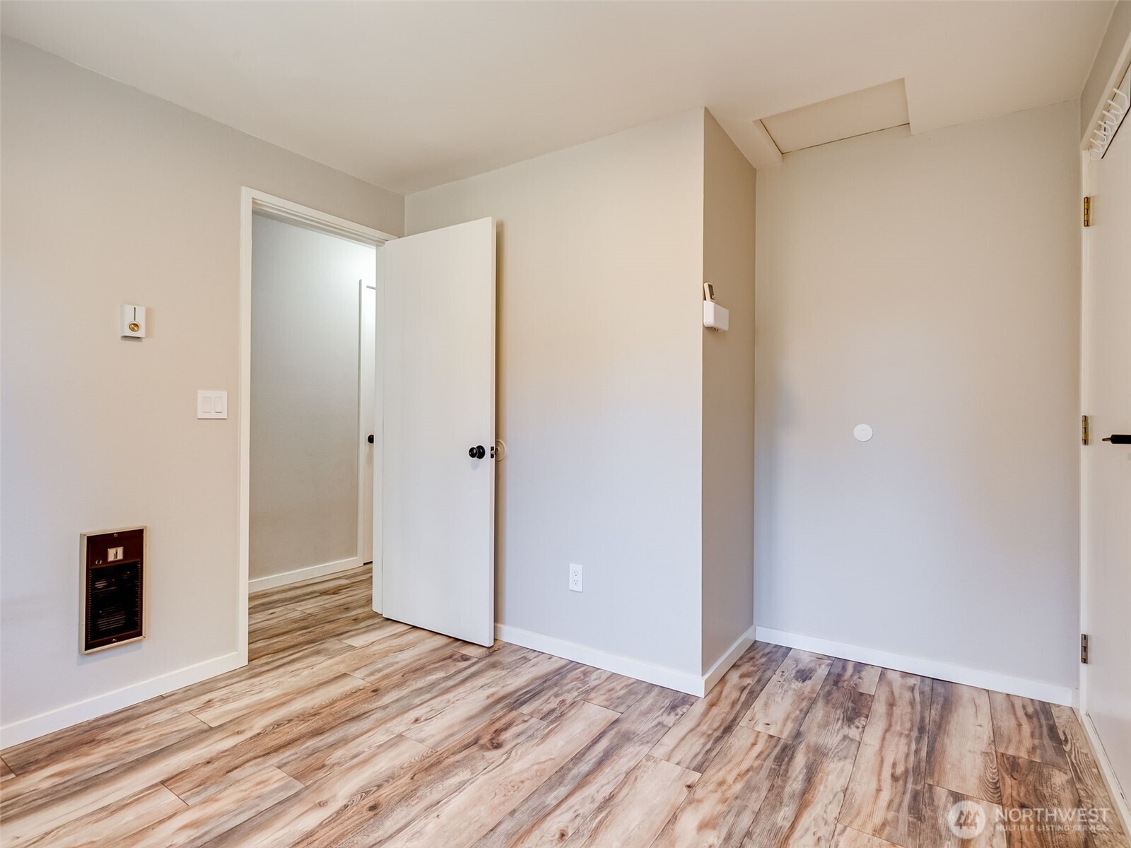 1208 Se Briarwood Drive Property Photo 18