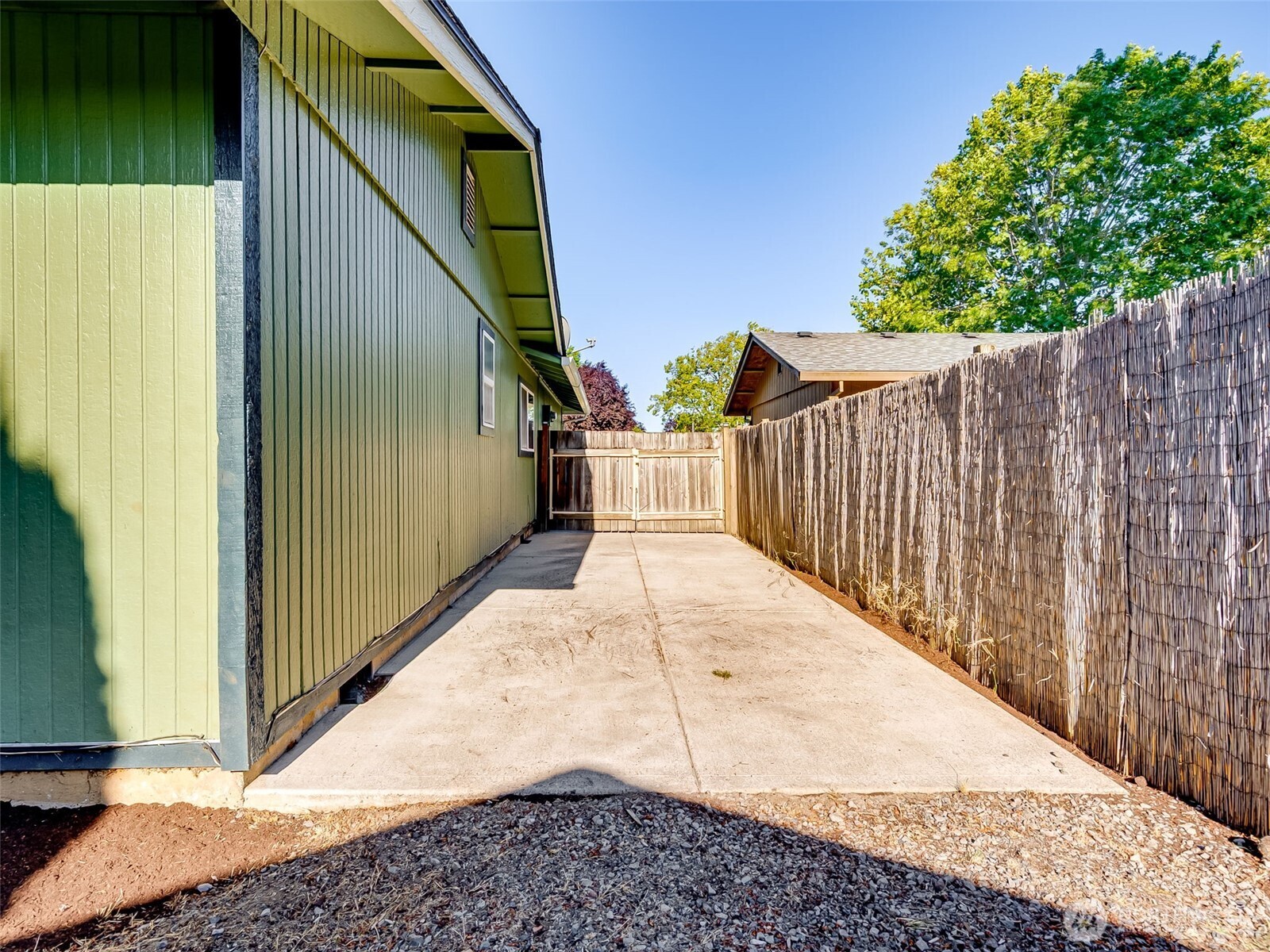 1208 Se Briarwood Drive Property Photo 30