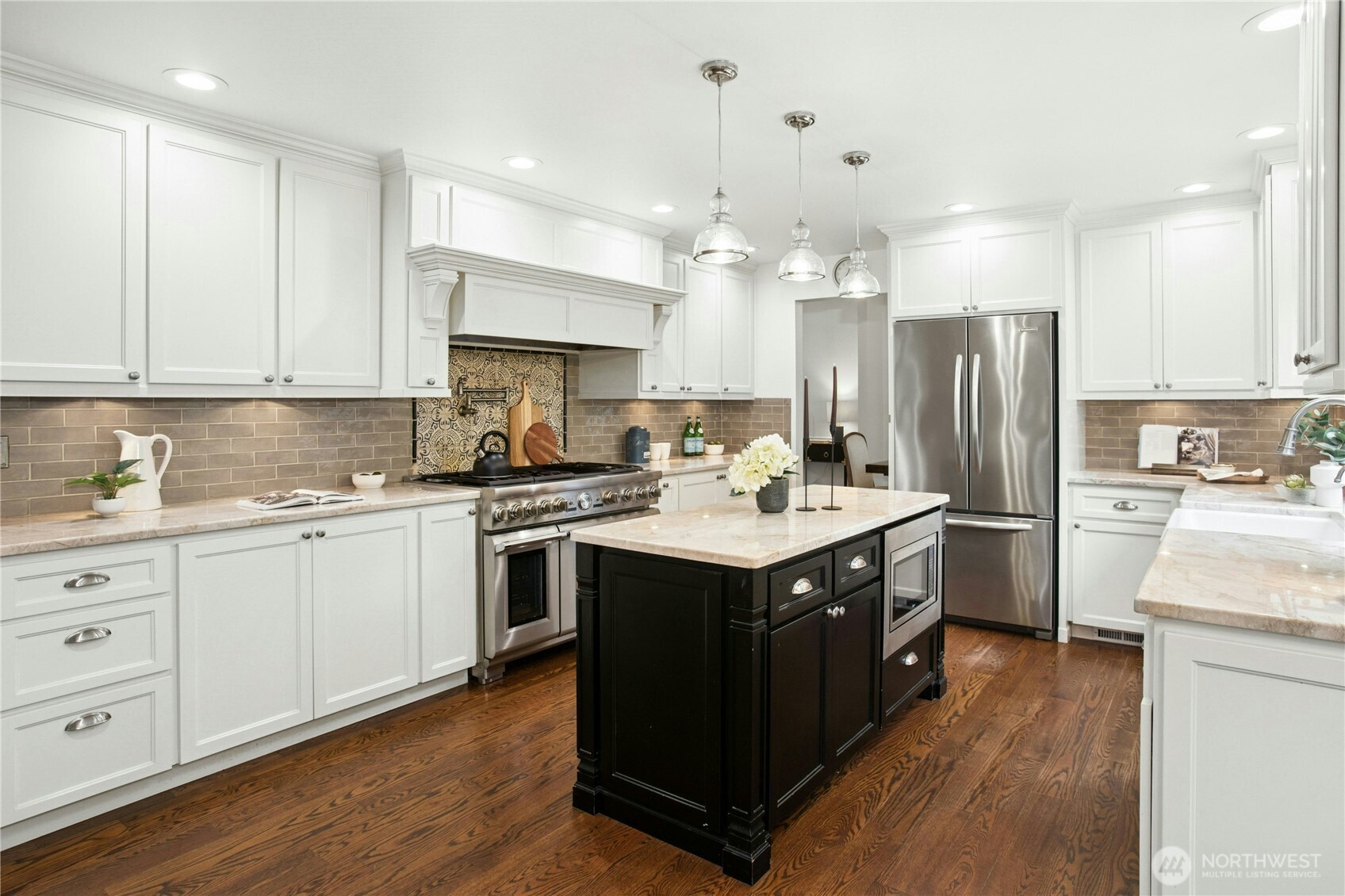 25432 Se 28th Street Property Photo 9