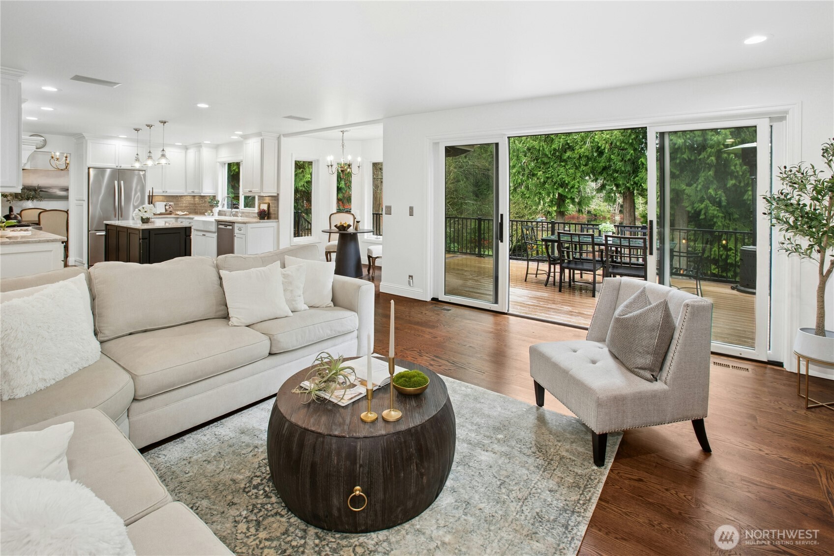 25432 Se 28th Street Property Photo 11