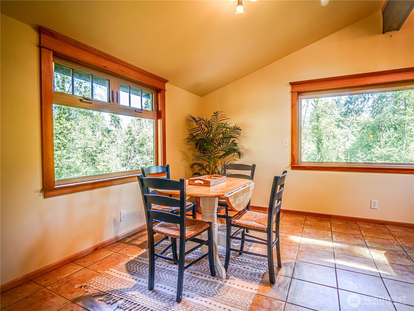 18612 51st Avenue Property Photo 11