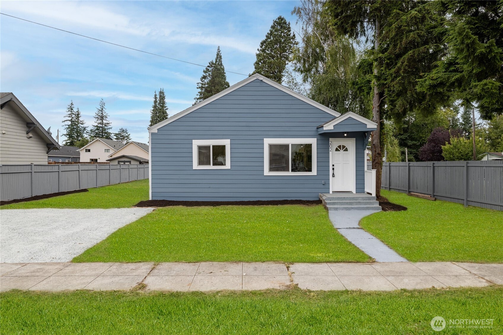 202 Reed St Property Photo 2