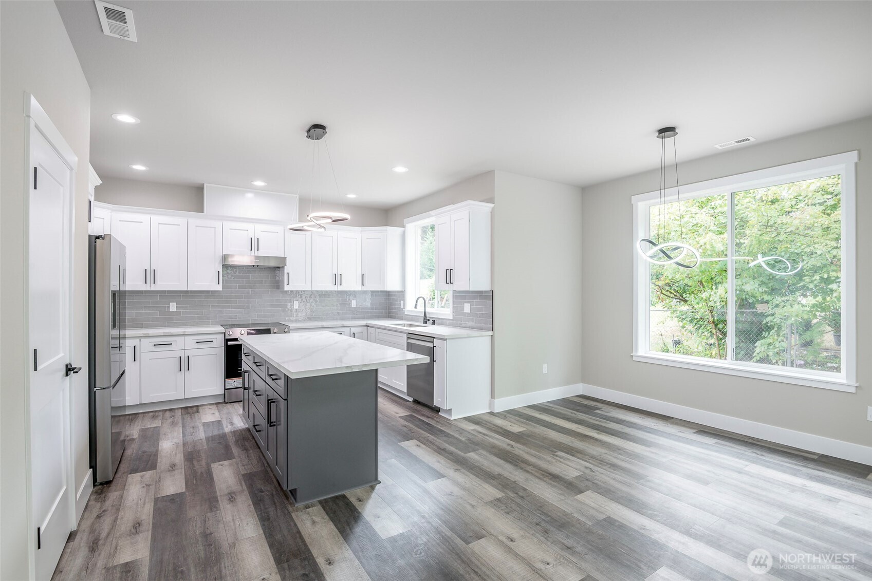 13030 51st Avenue Property Photo 6