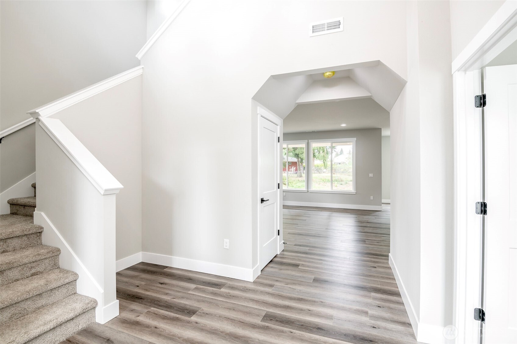 13022 51st Avenue Property Photo 5