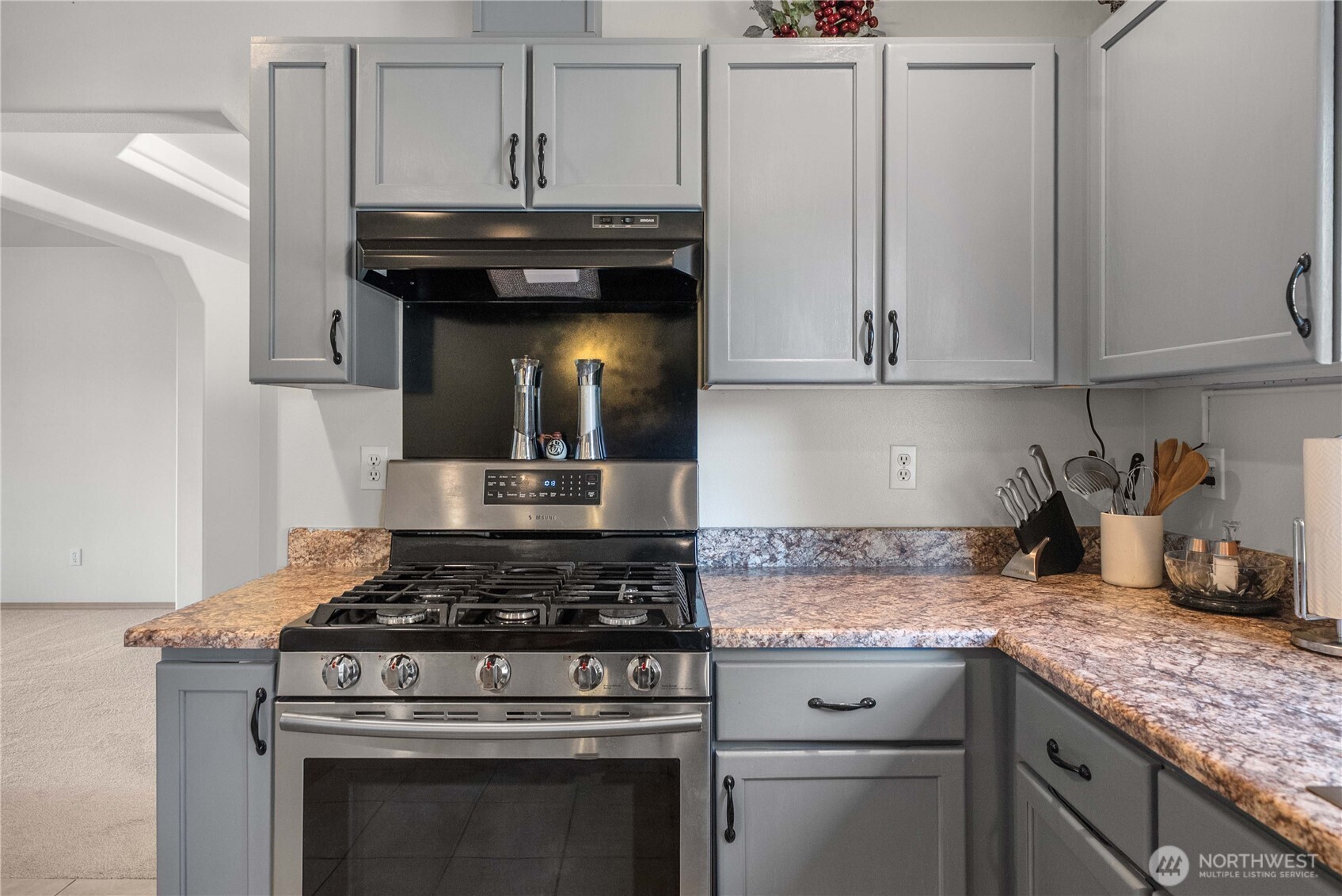 11925 Mayfair Avenue Property Photo 10