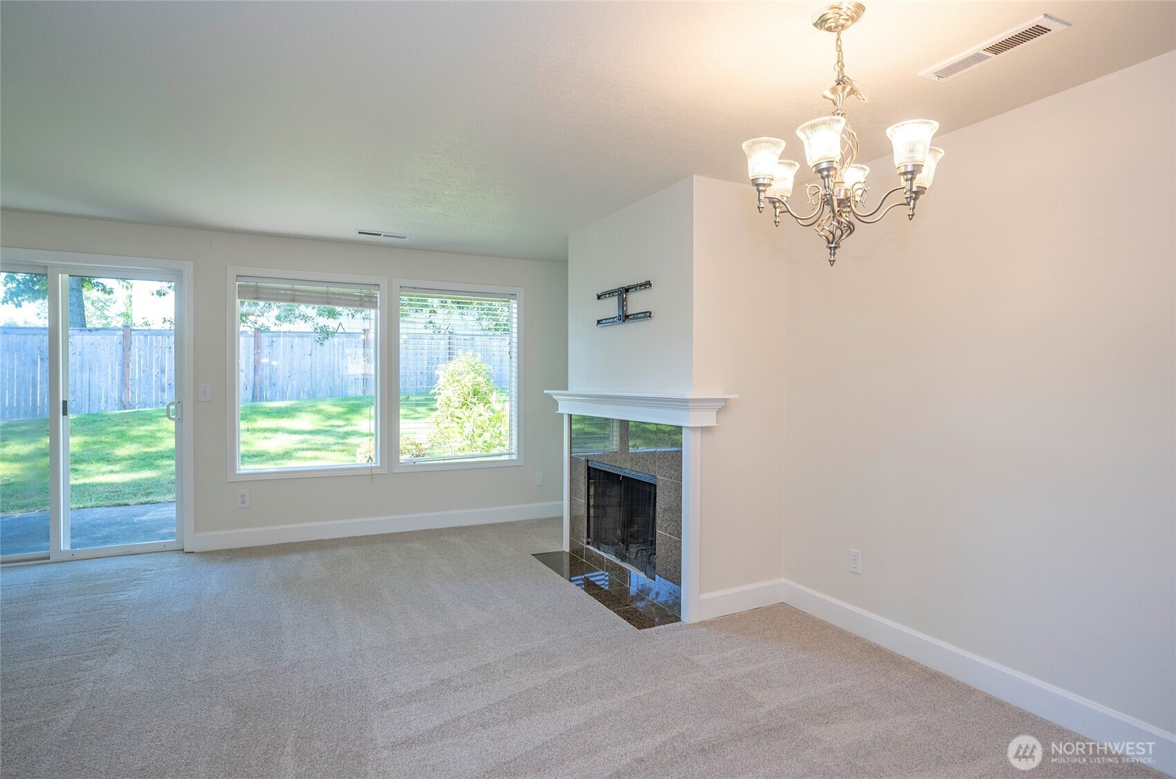 5702 N 33rd Street 18b Property Photo 7