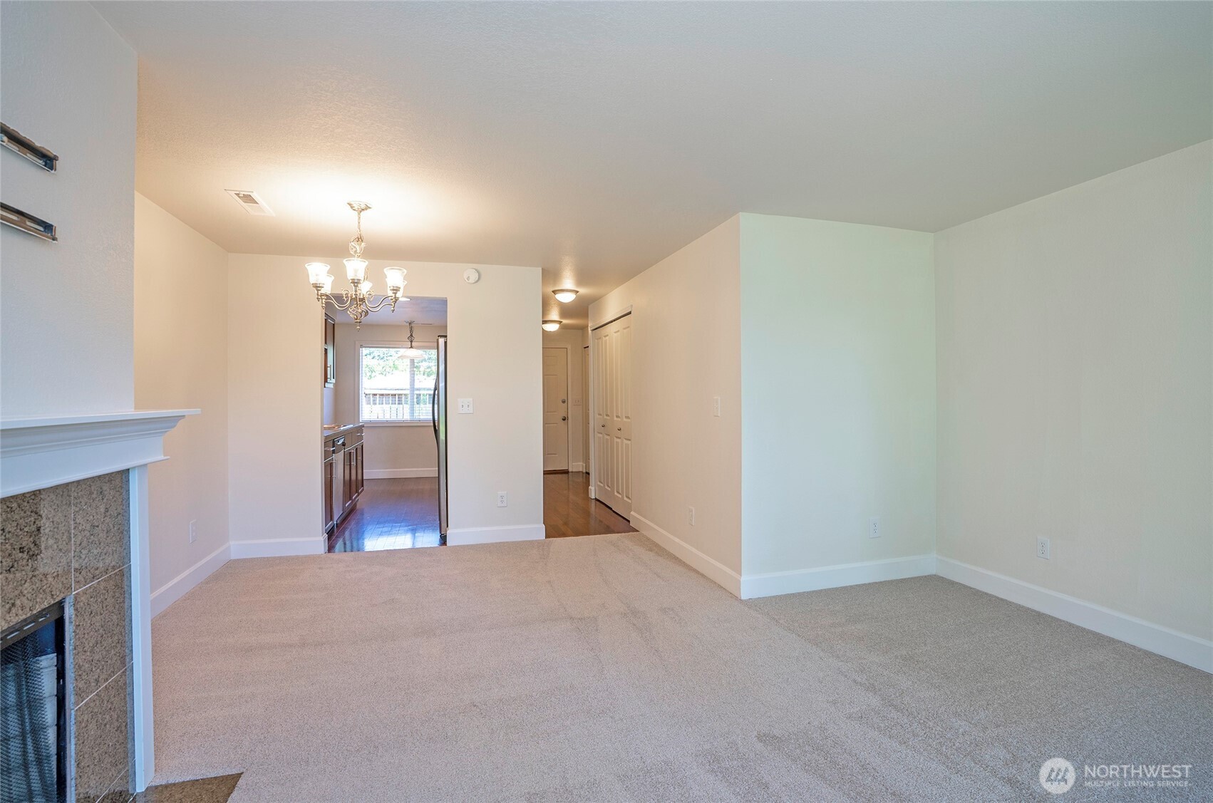 5702 N 33rd Street 18b Property Photo 8