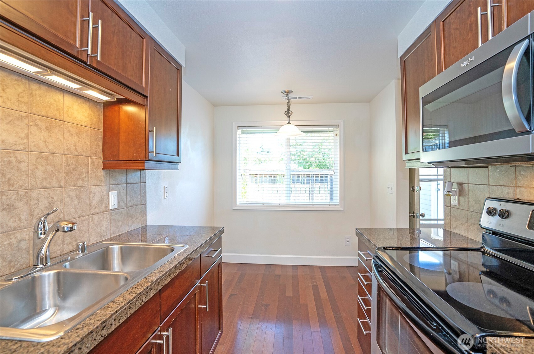 5702 N 33rd Street 18b Property Photo 12