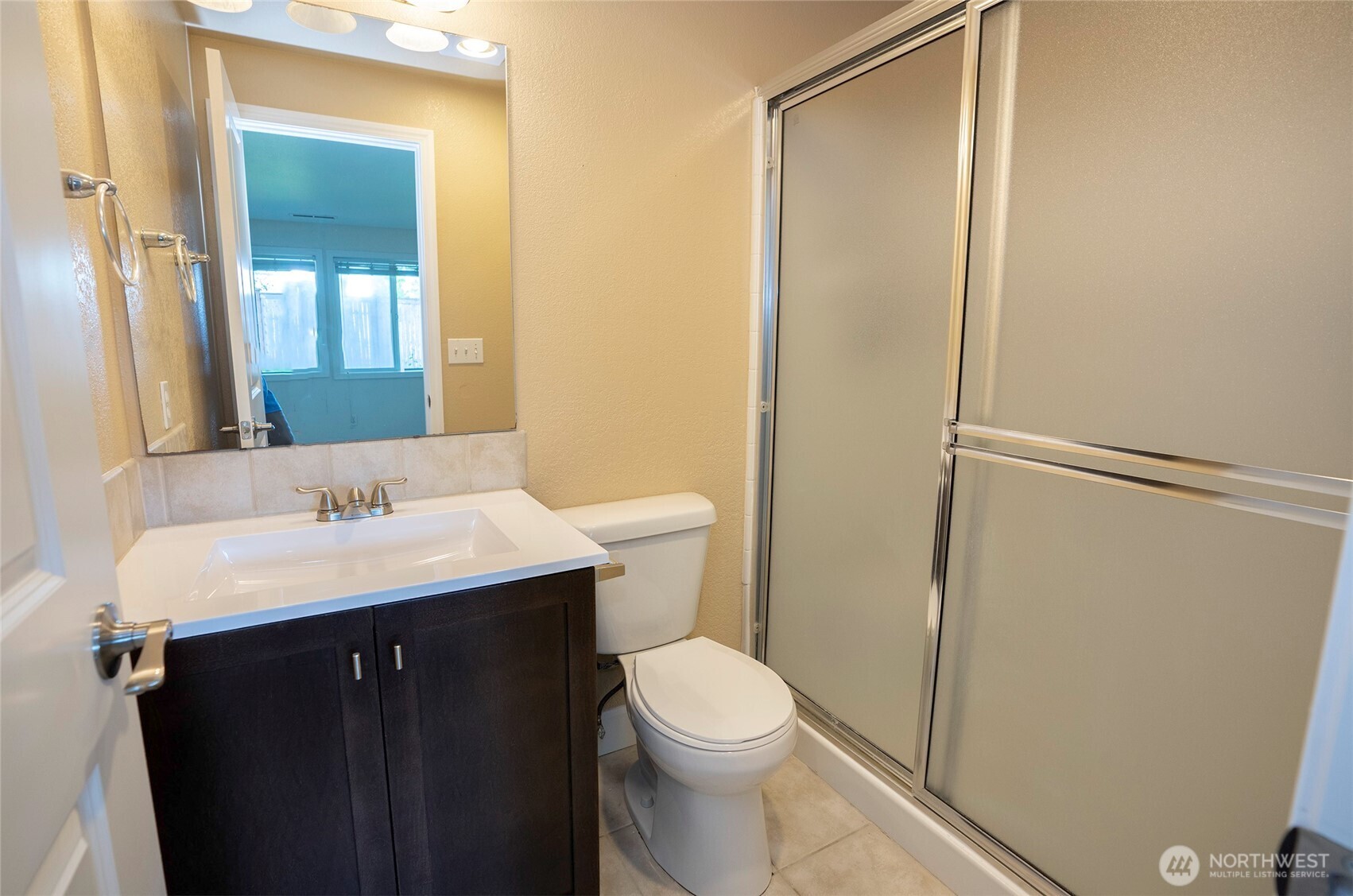 5702 N 33rd Street 18b Property Photo 16