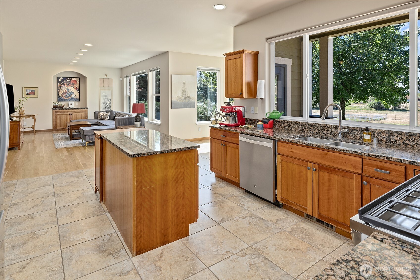 70 Majestic Heights Drive Property Photo 10