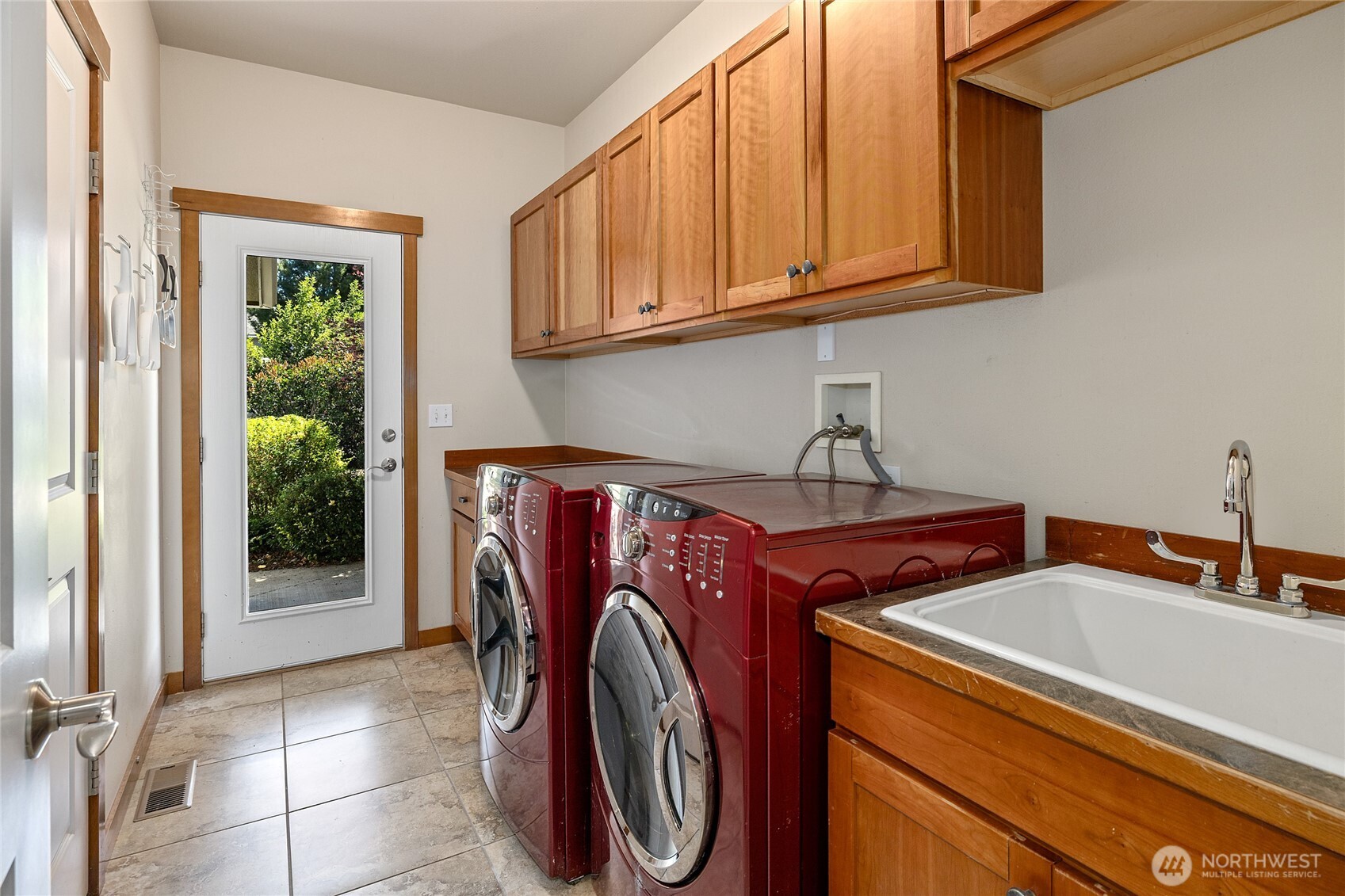 70 Majestic Heights Drive Property Photo 19